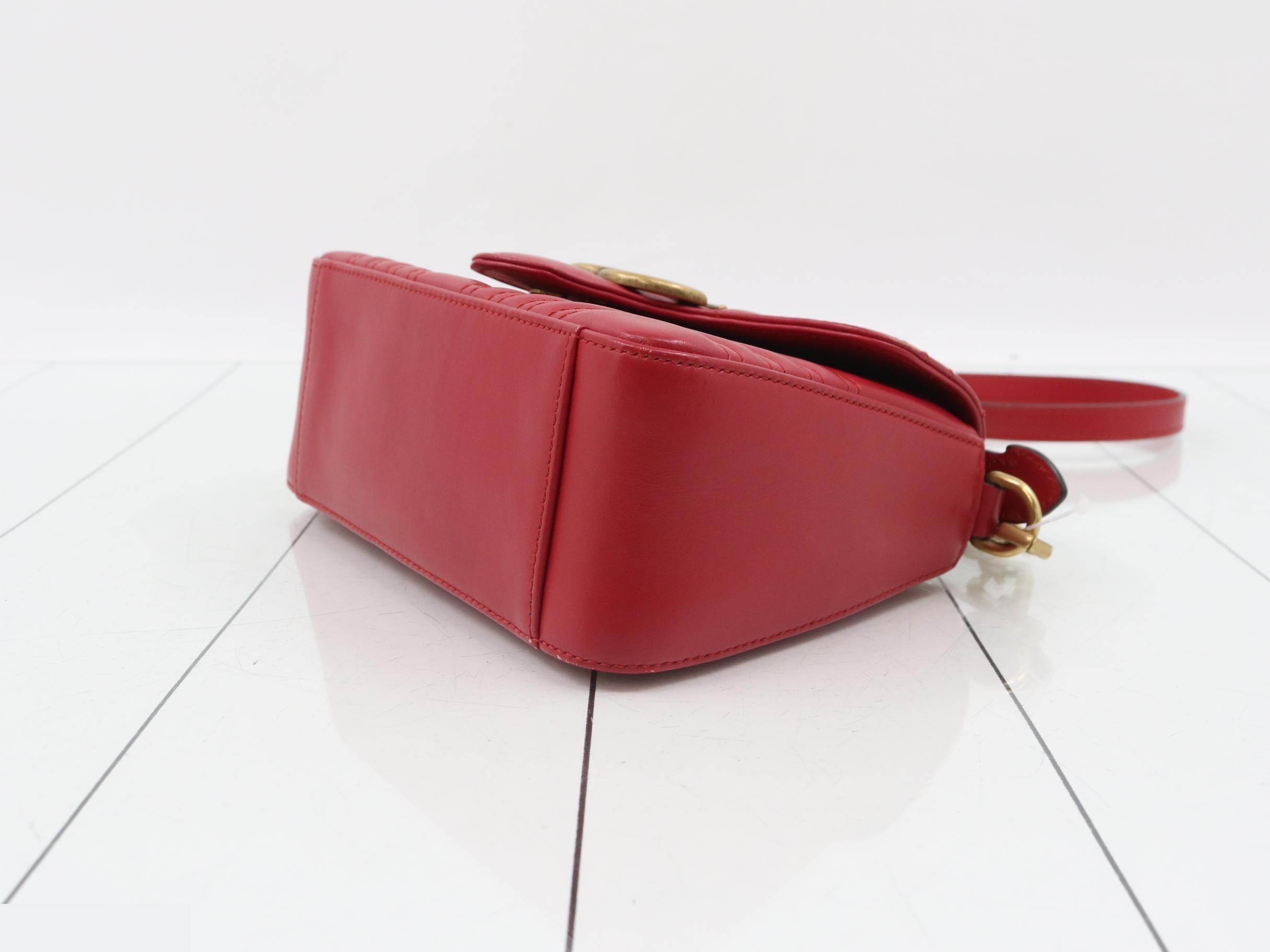 GG Marmont Quilted Shoulder Bag — view 6