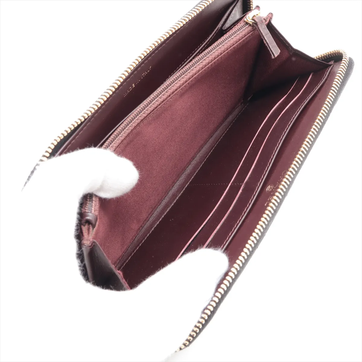 Matelassé Caviar Skin Round Zip Wallet, Black with Gold Hardware, 20055575 — view 6