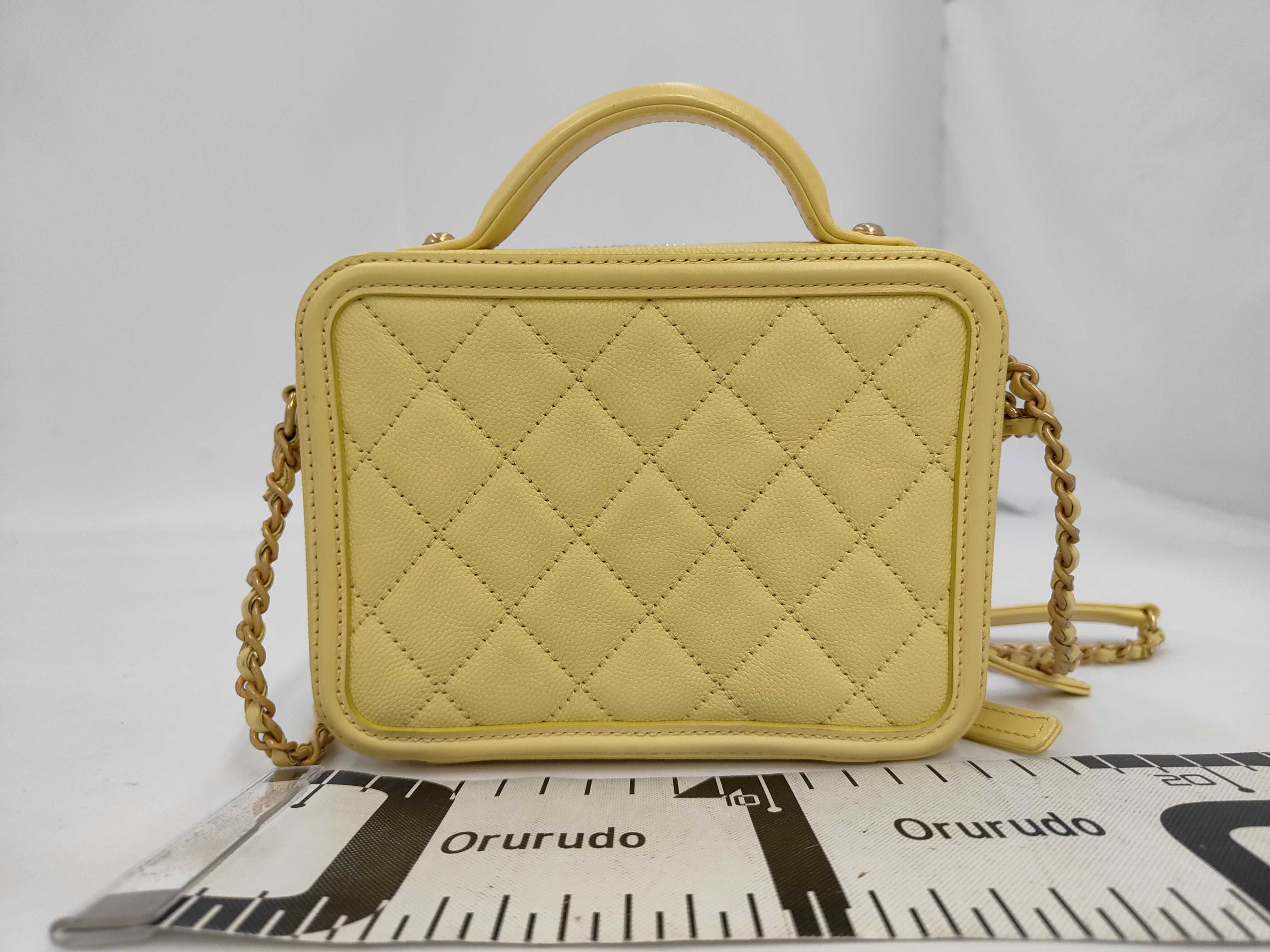 Caviar Skin CC Filigree Small Vanity Bag Shoulder Bag — view 2