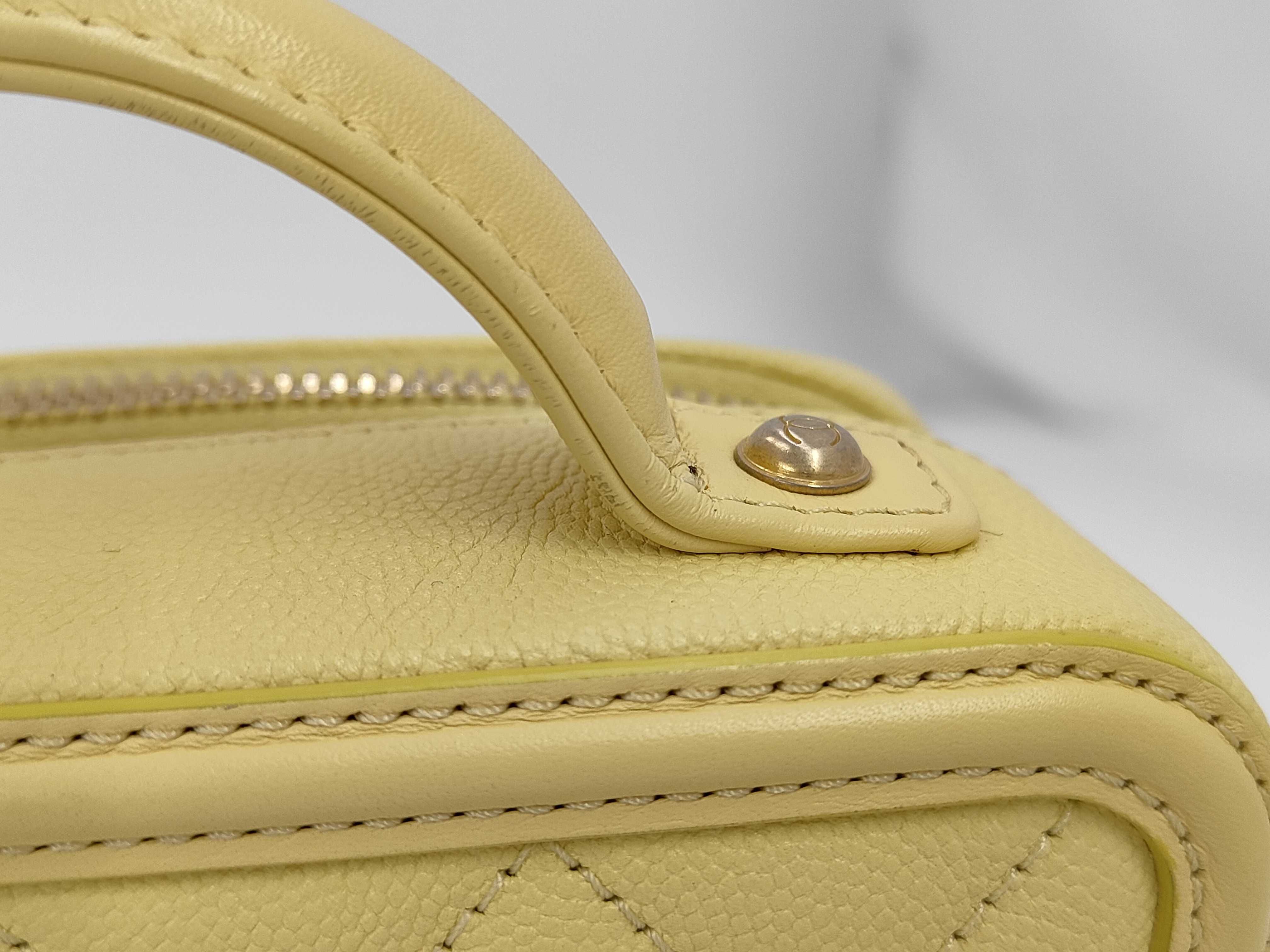 Caviar Skin CC Filigree Small Vanity Bag Shoulder Bag — view 3