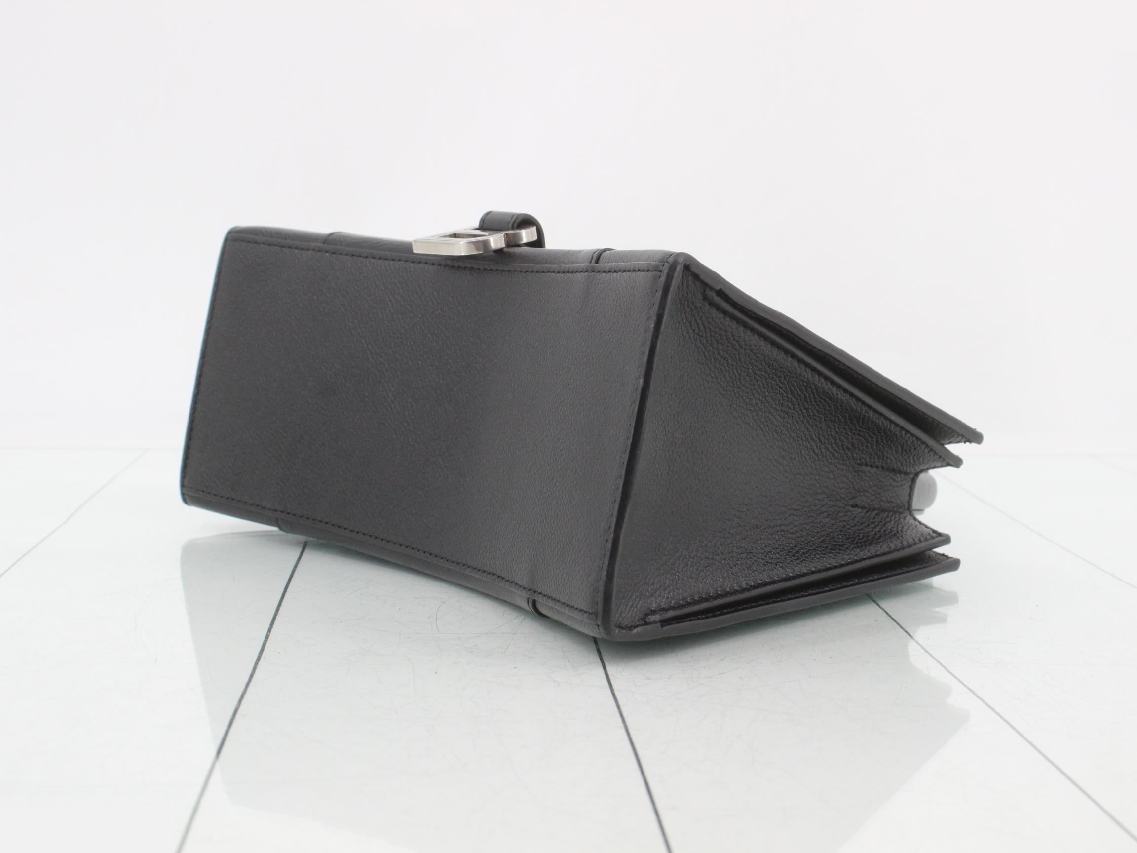 Hourglass 2-way Leather Handbag — view 6