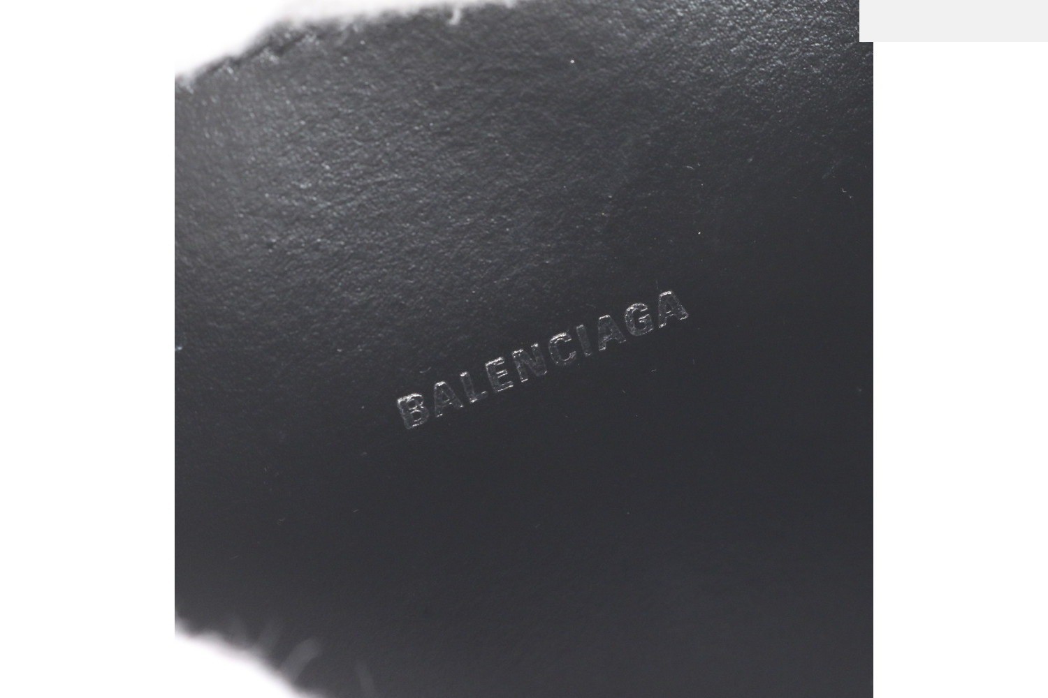 Everyday Camera Bag XS Leather Shoulder Bag — view 8