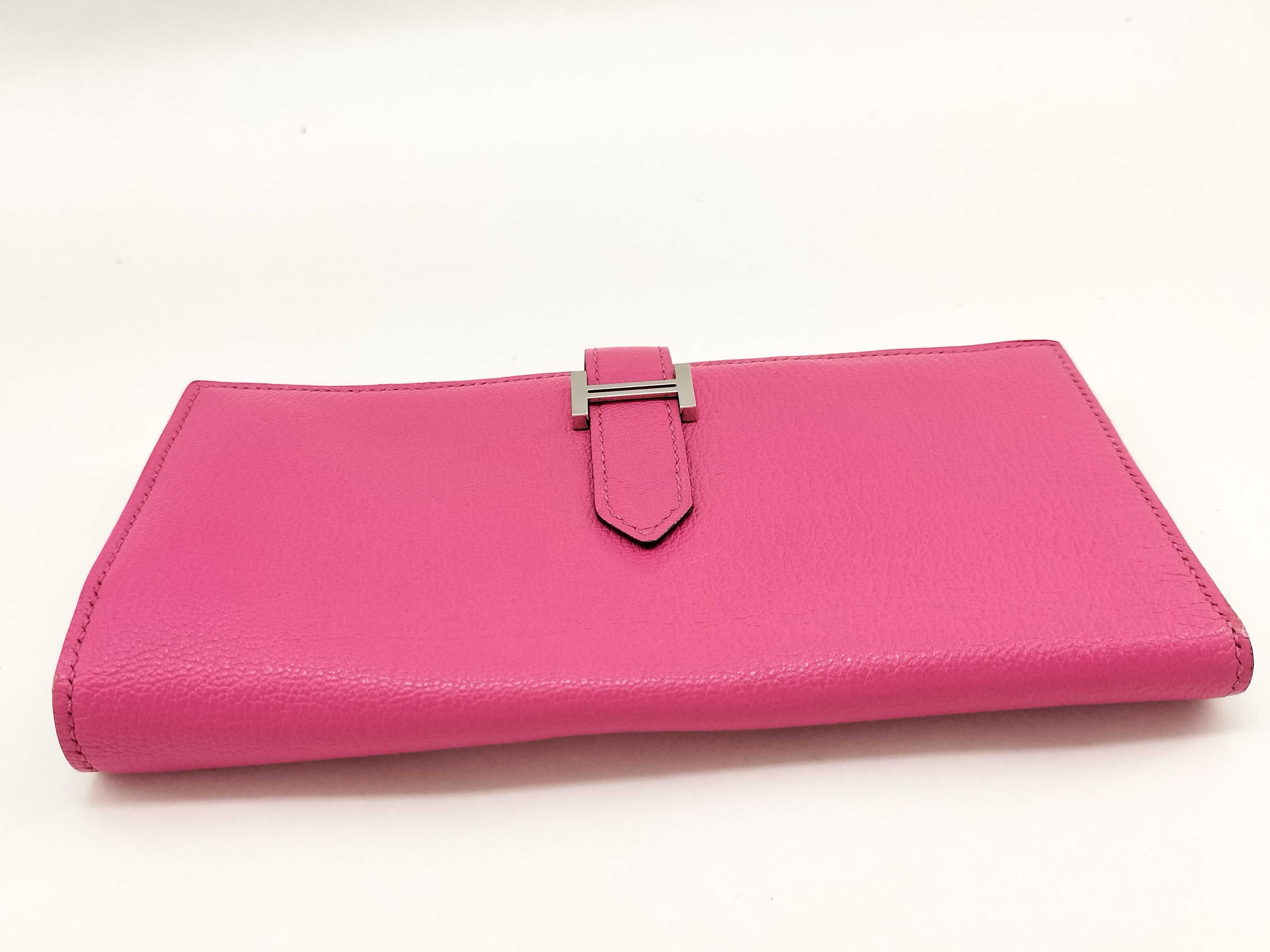 Bearn Soufflé Rose Tyrien Chevre Leather Wallet (Stamped O) with Silver Hardware — view 5
