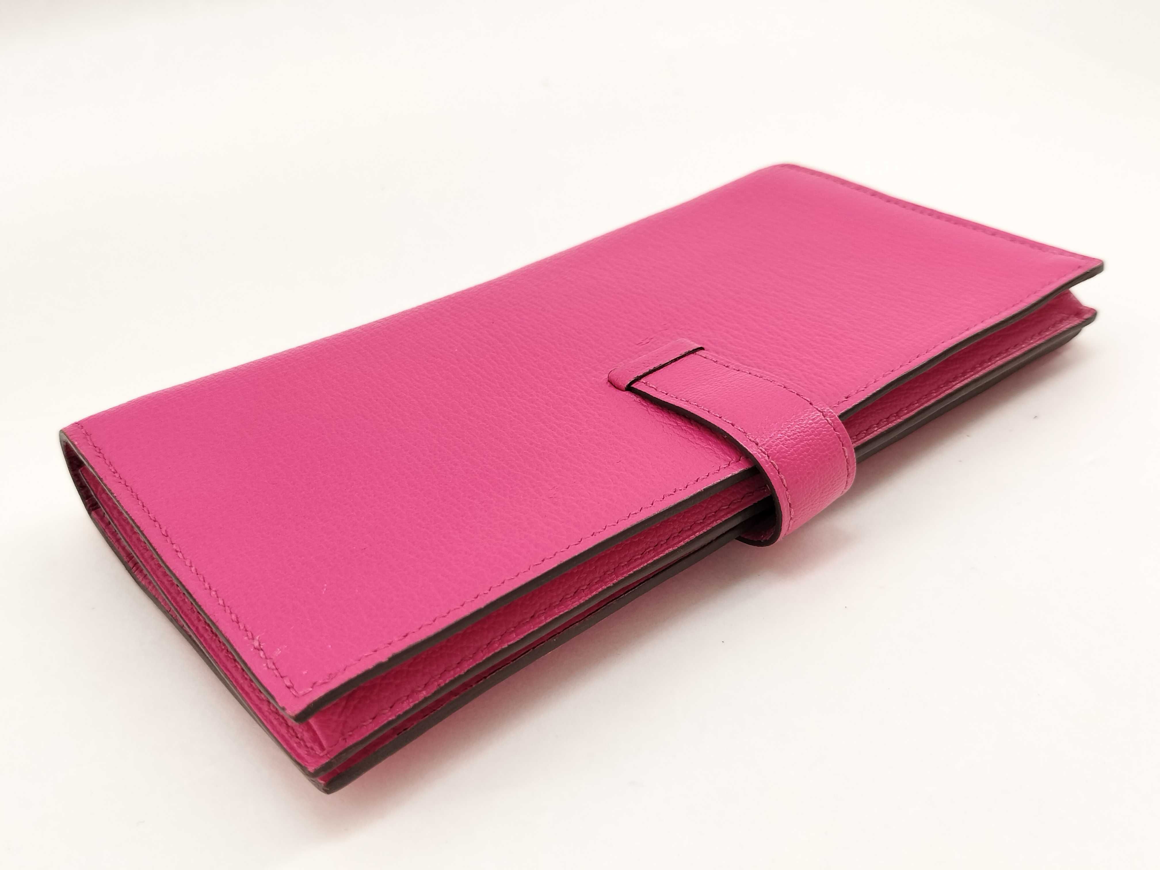 Bearn Soufflé Rose Tyrien Chevre Leather Wallet (Stamped O) with Silver Hardware — view 7