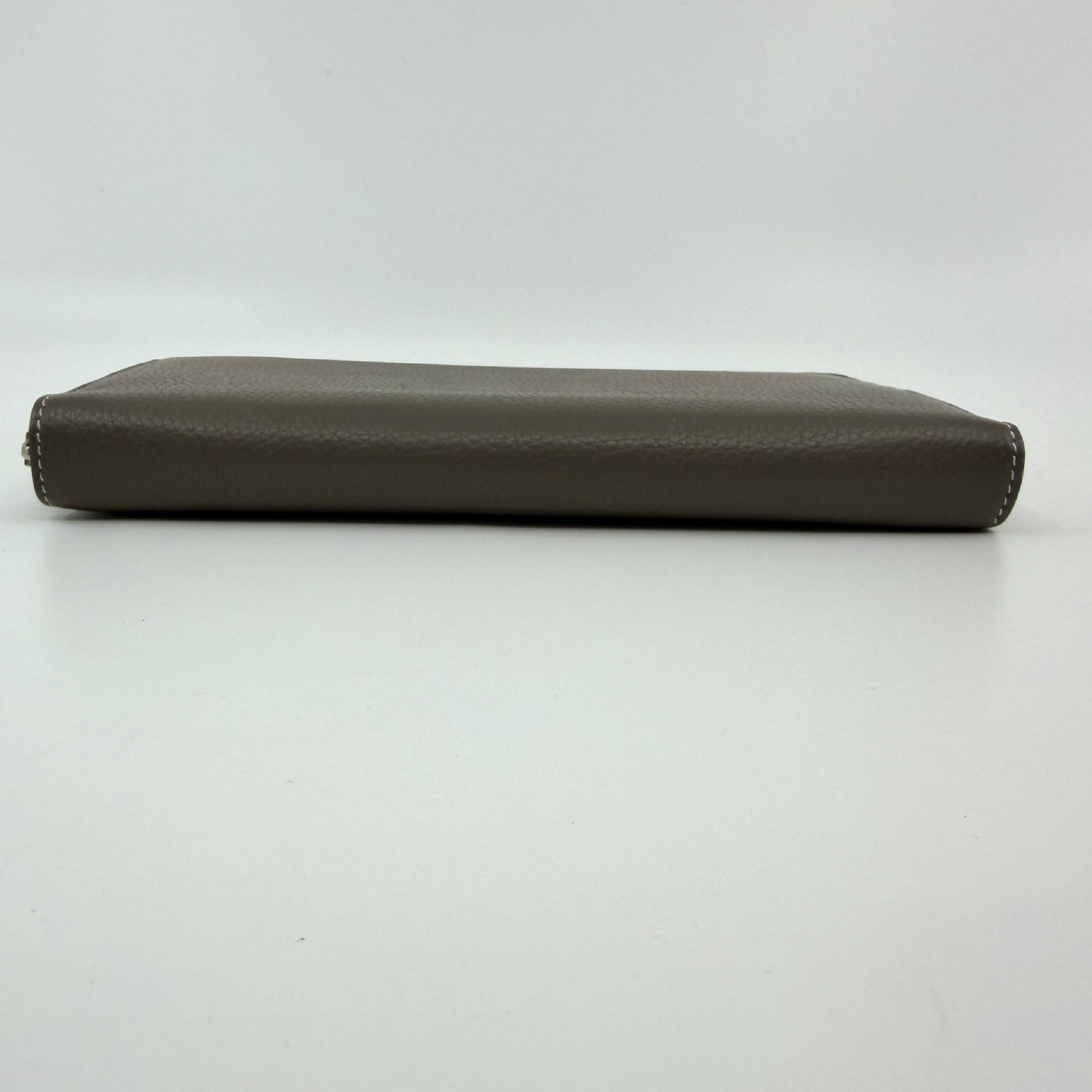 Round Zip Wallet — view 3