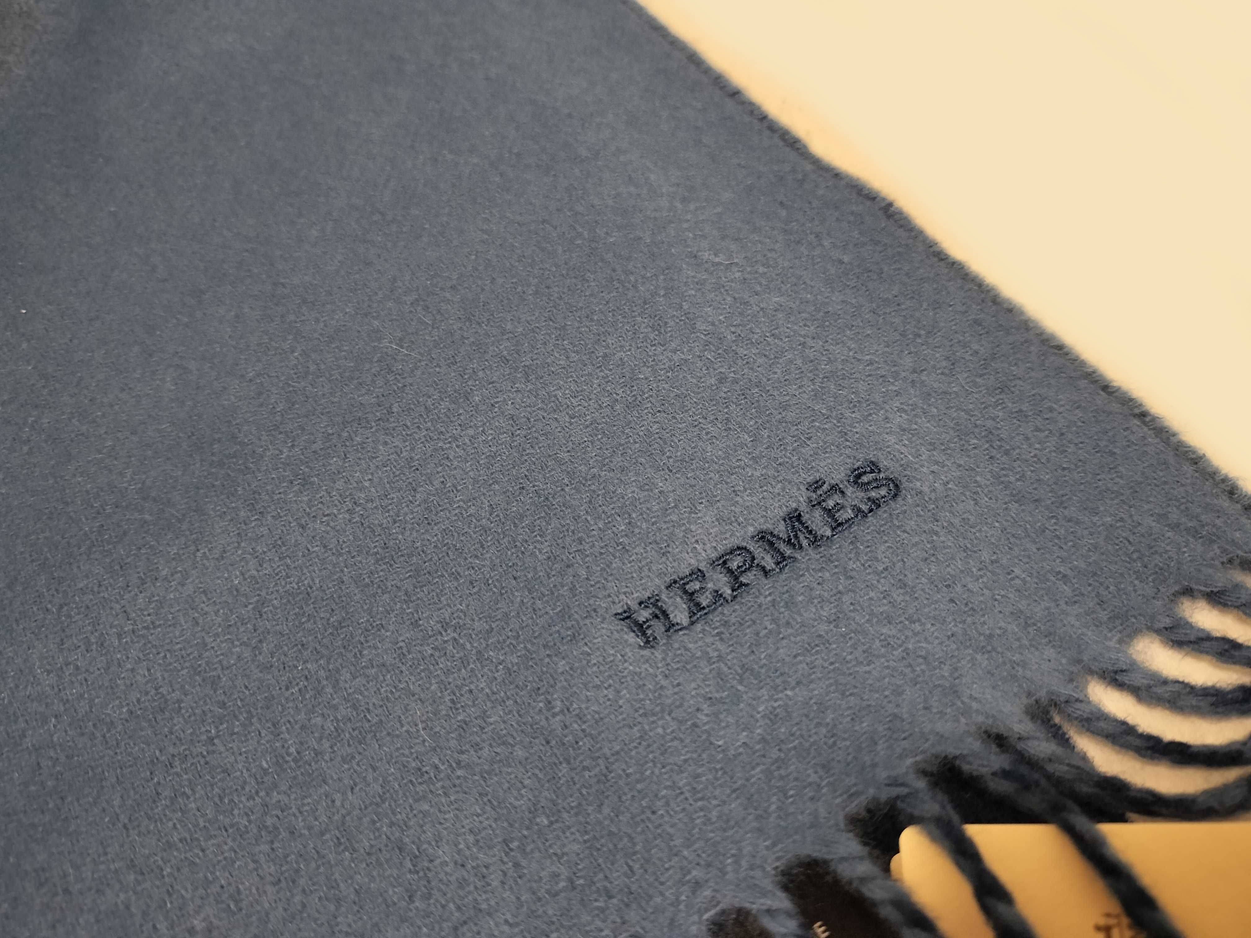 scarves and other accessories — view 10