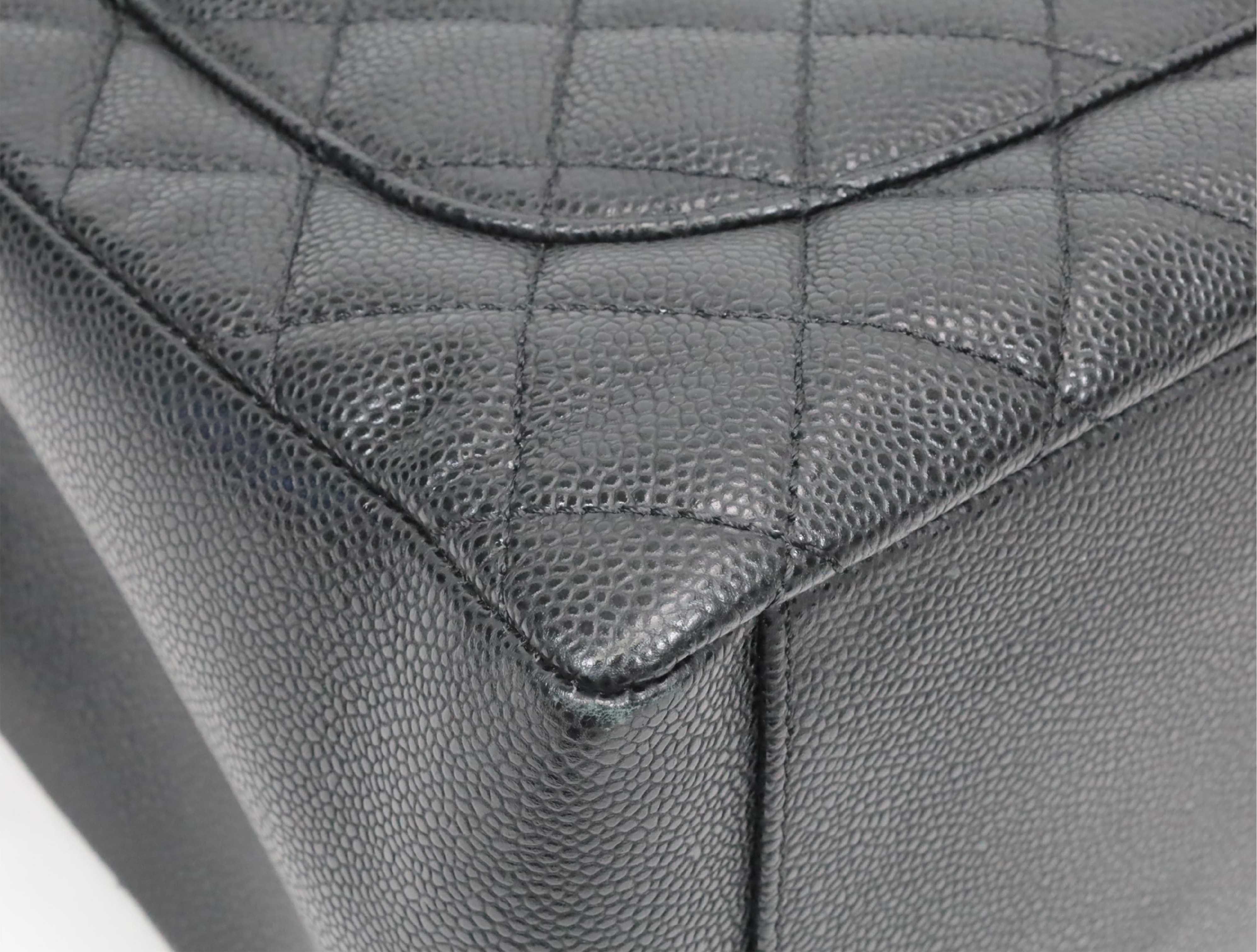 Caviar Skin GST 17 Series Shoulder Bag — view 4