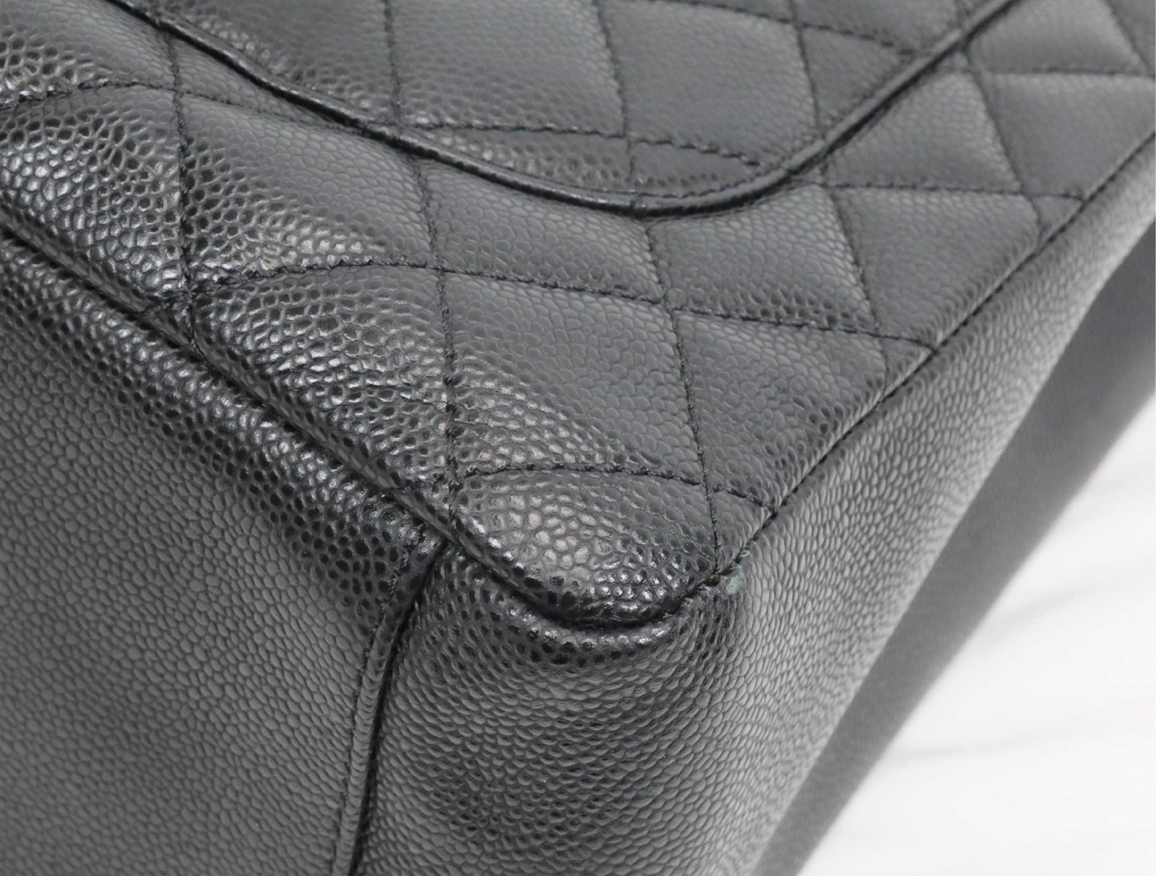 Caviar Skin GST 17 Series Shoulder Bag — view 5