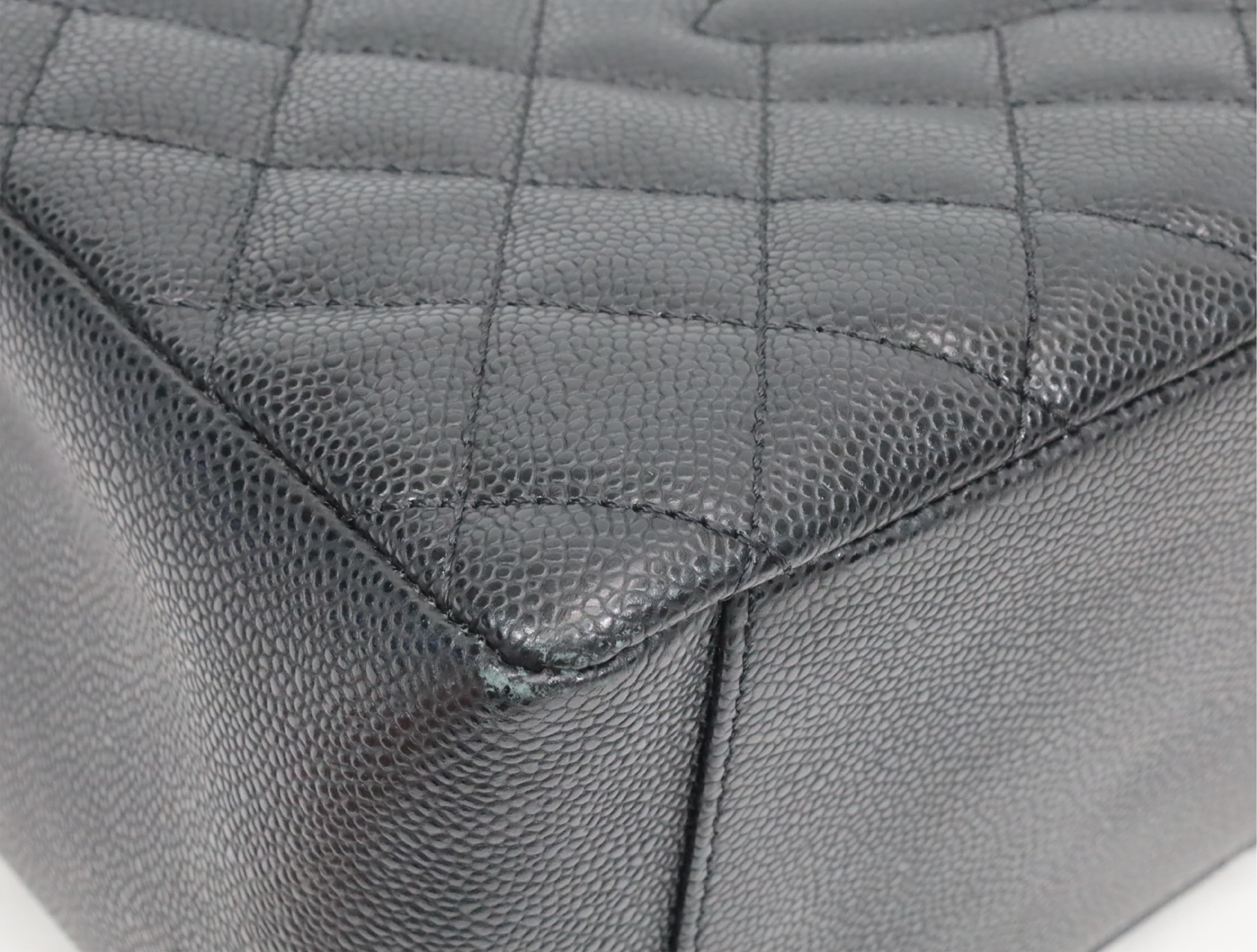 Caviar Skin GST 17 Series Shoulder Bag — view 6
