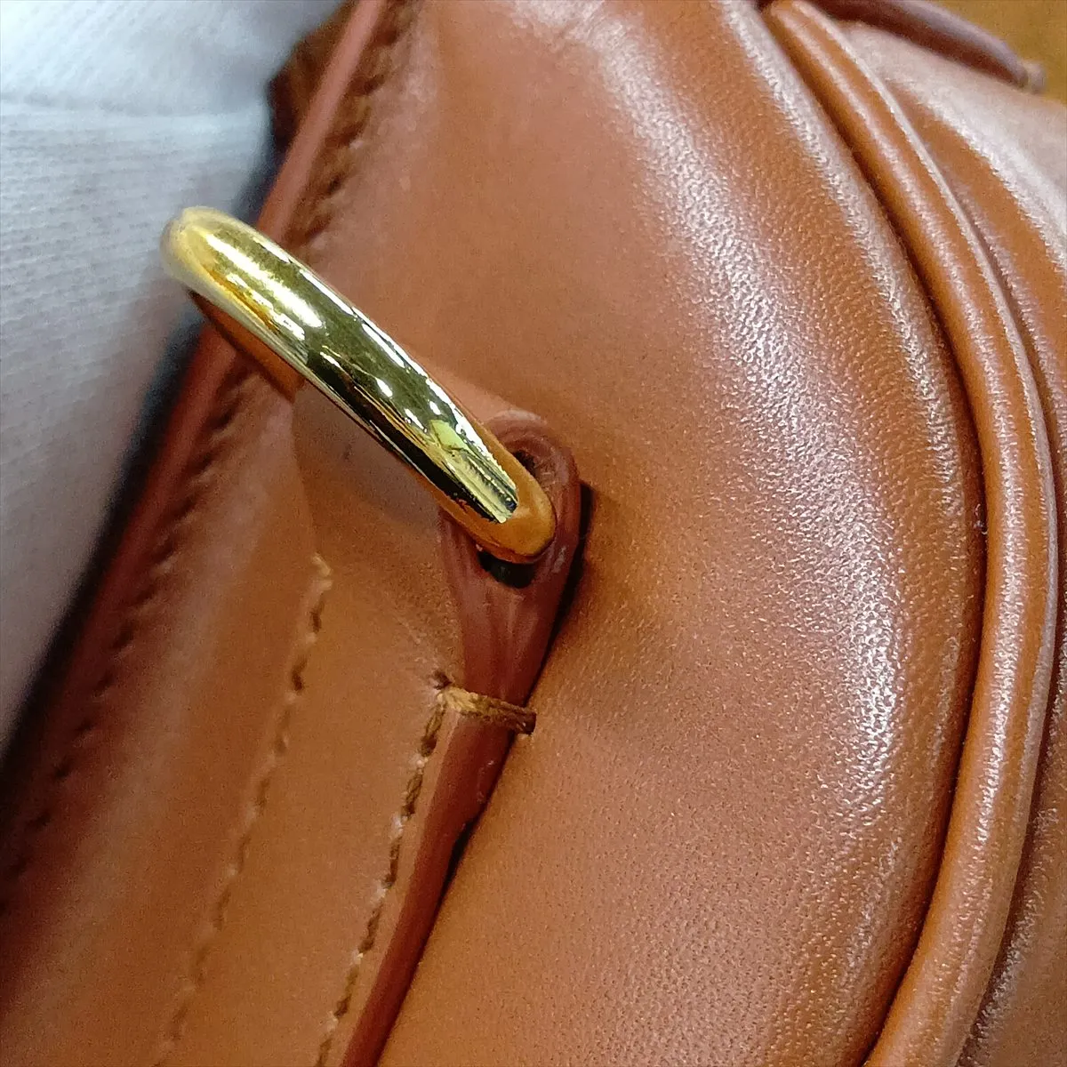 Bobby Leather Shoulder Bag, Brown, Unsigned Guarantee Card — view 10