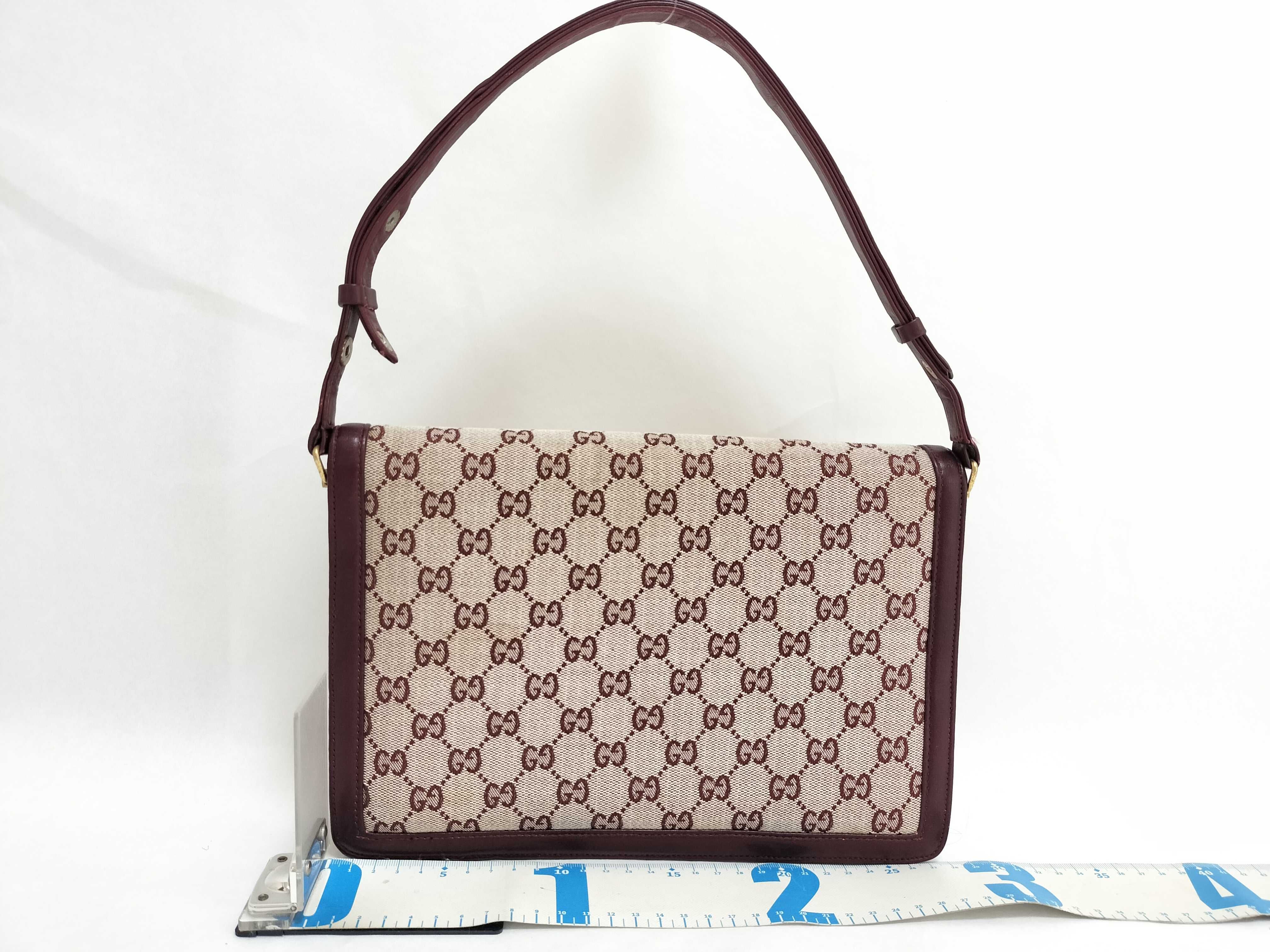 GG Canvas Old Gucci Shoulder Bag GG Supreme Shoulder Bag — view 2