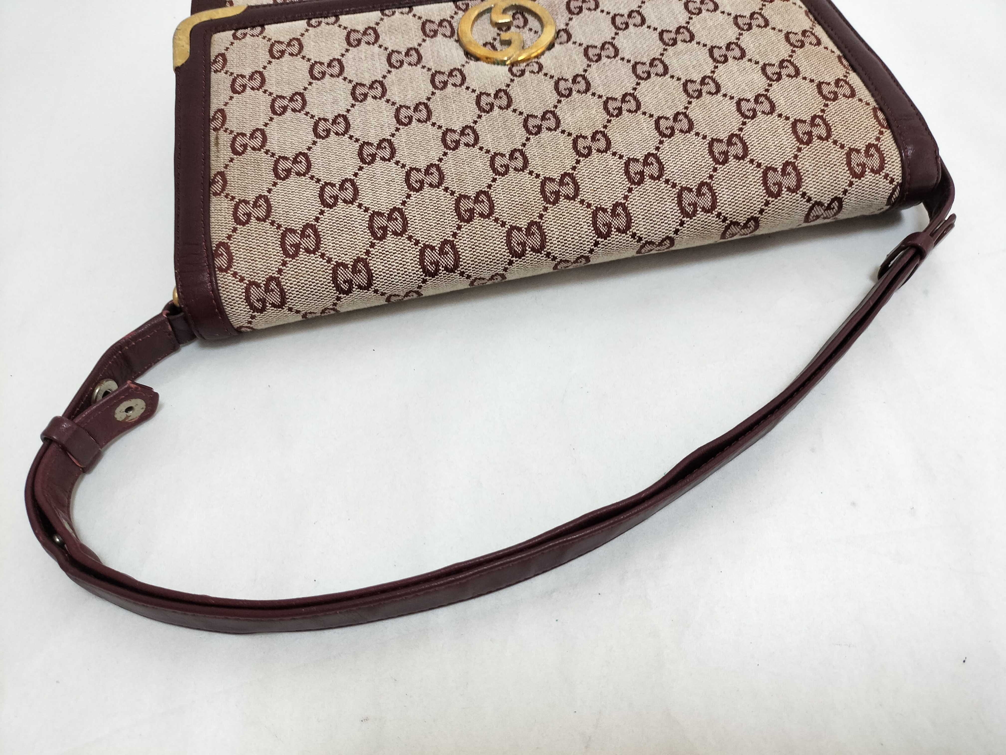 GG Canvas Old Gucci Shoulder Bag GG Supreme Shoulder Bag — view 3