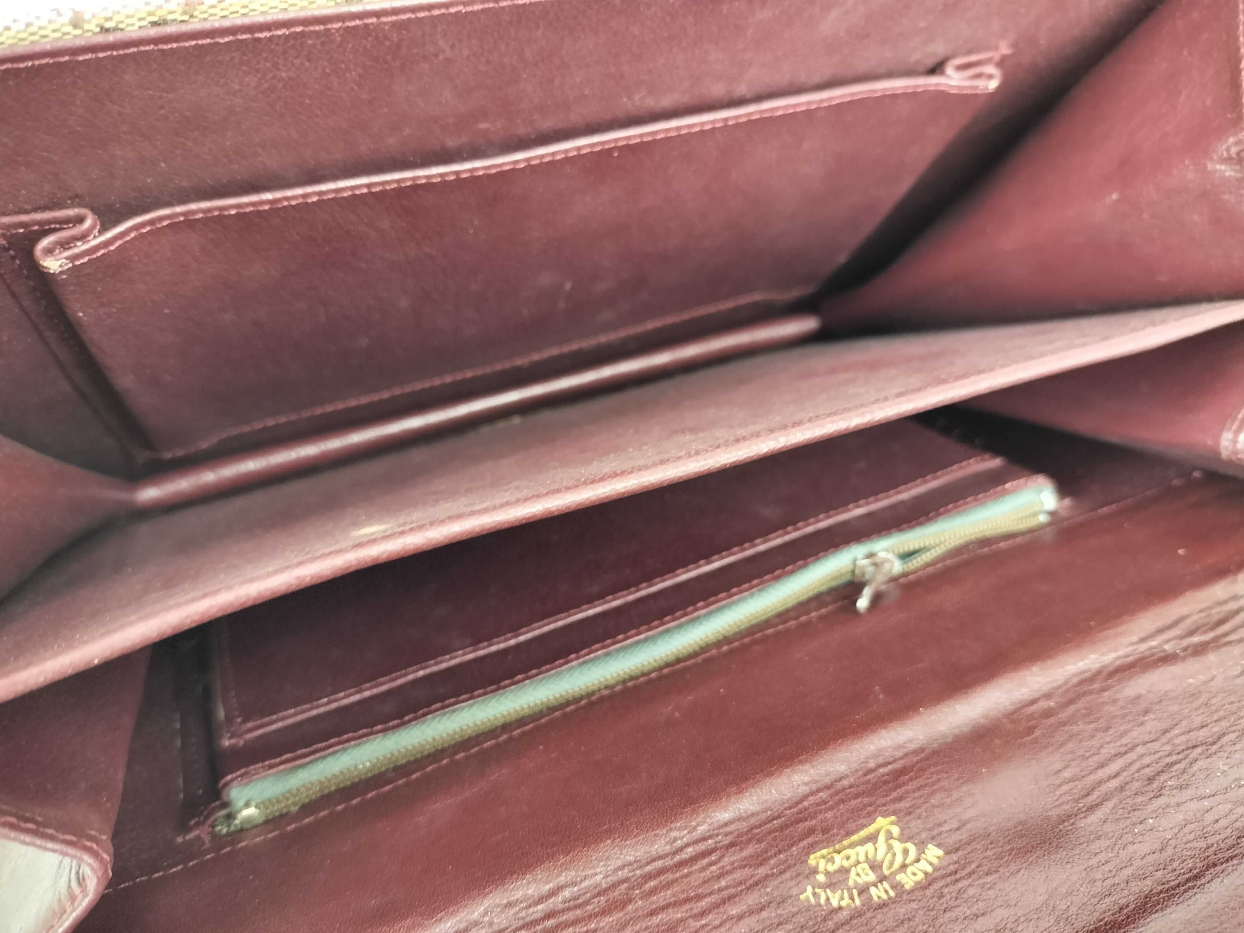 GG Canvas Old Gucci Shoulder Bag GG Supreme Shoulder Bag — view 10