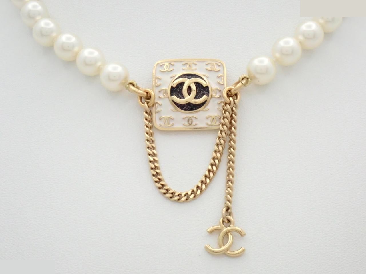 Necklace C24, neck circumference approximately 36cm