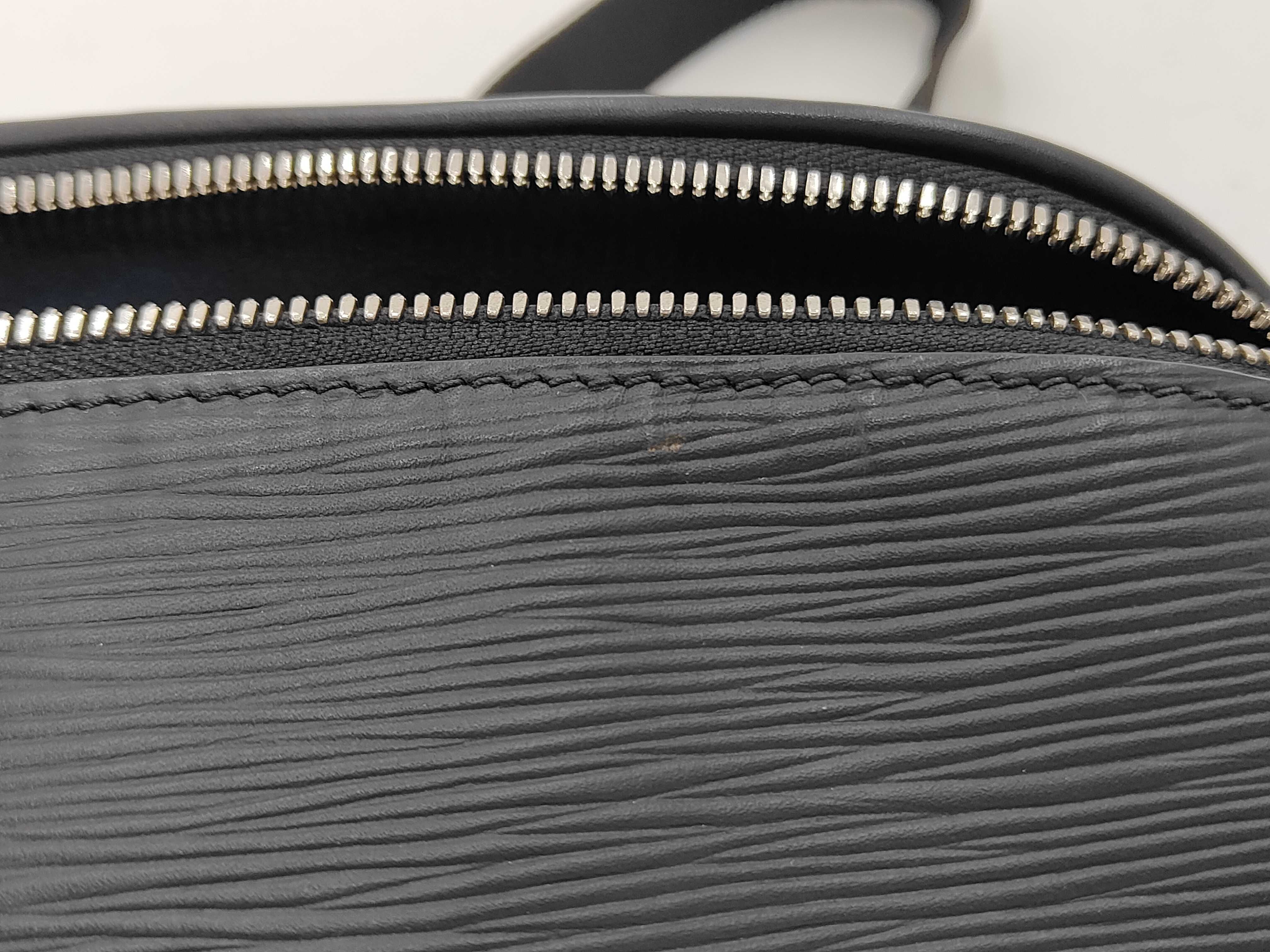 Epi LV Circle Bum Bag Black M53300 NZ0198 RFID verified waist bag — view 11