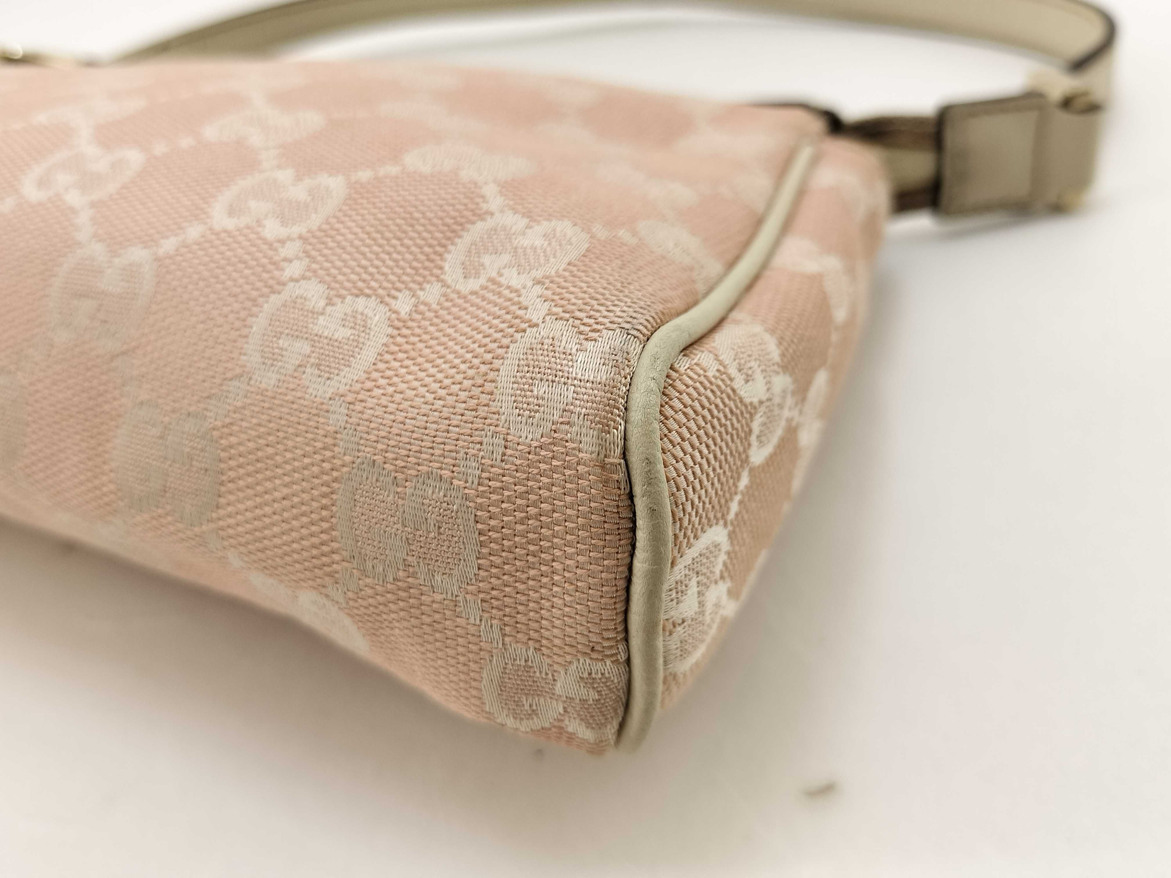 GG Canvas Gucci Accessory Pouch Abbey Pouch — view 7