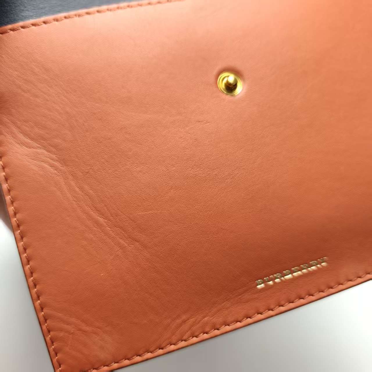 【*Shipped from: China*】BURBERRY Bucket Leather Shoulder Bag — view 15