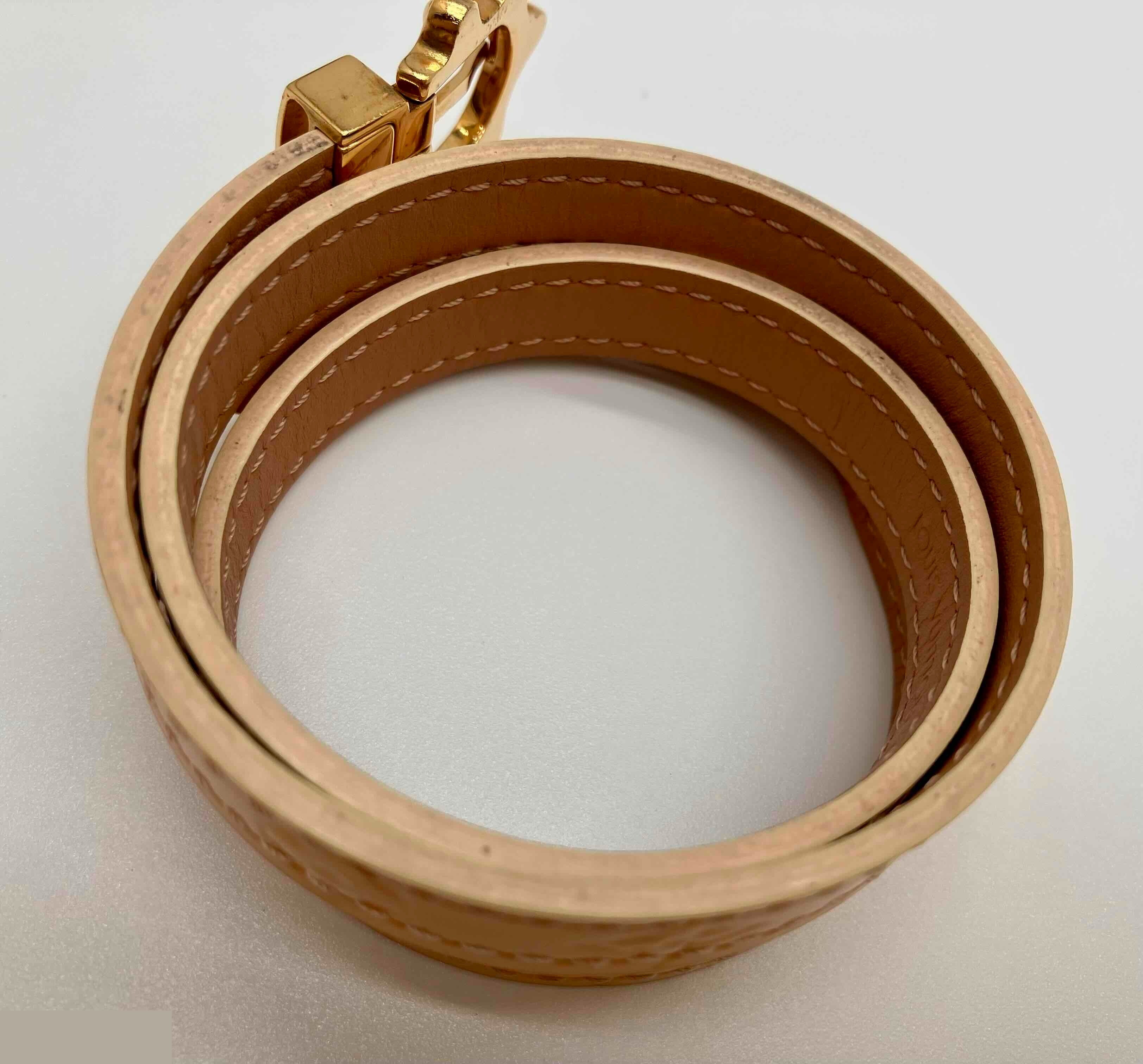 Triple Tour Bracelet, Beige, Wrist size approximately 16cm — view 4