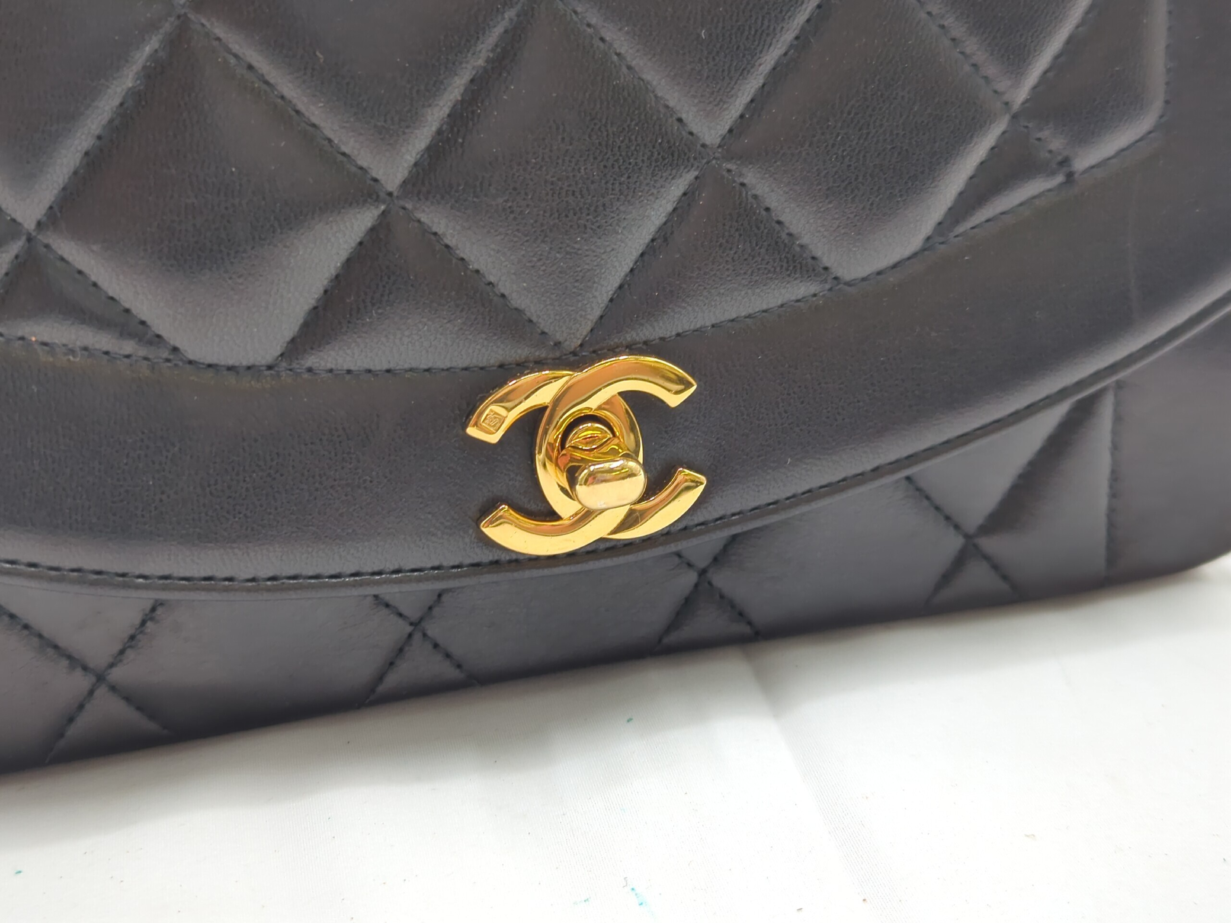 Lambskin Diana 22 Black Gold Hardware Serial Number 3 Shoulder Bag — view 9