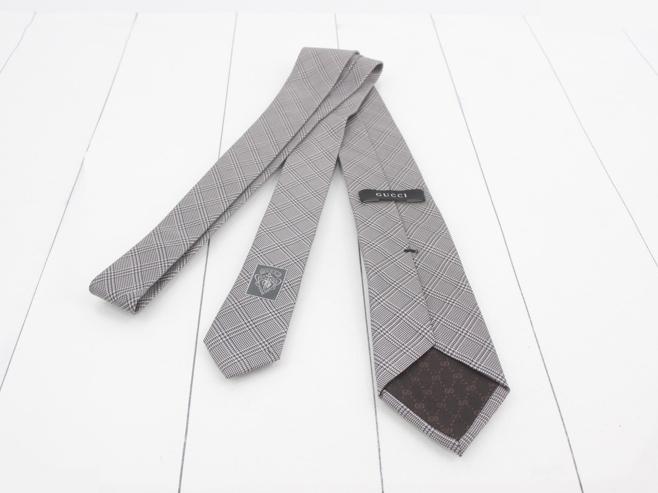 tie, gray — view 2
