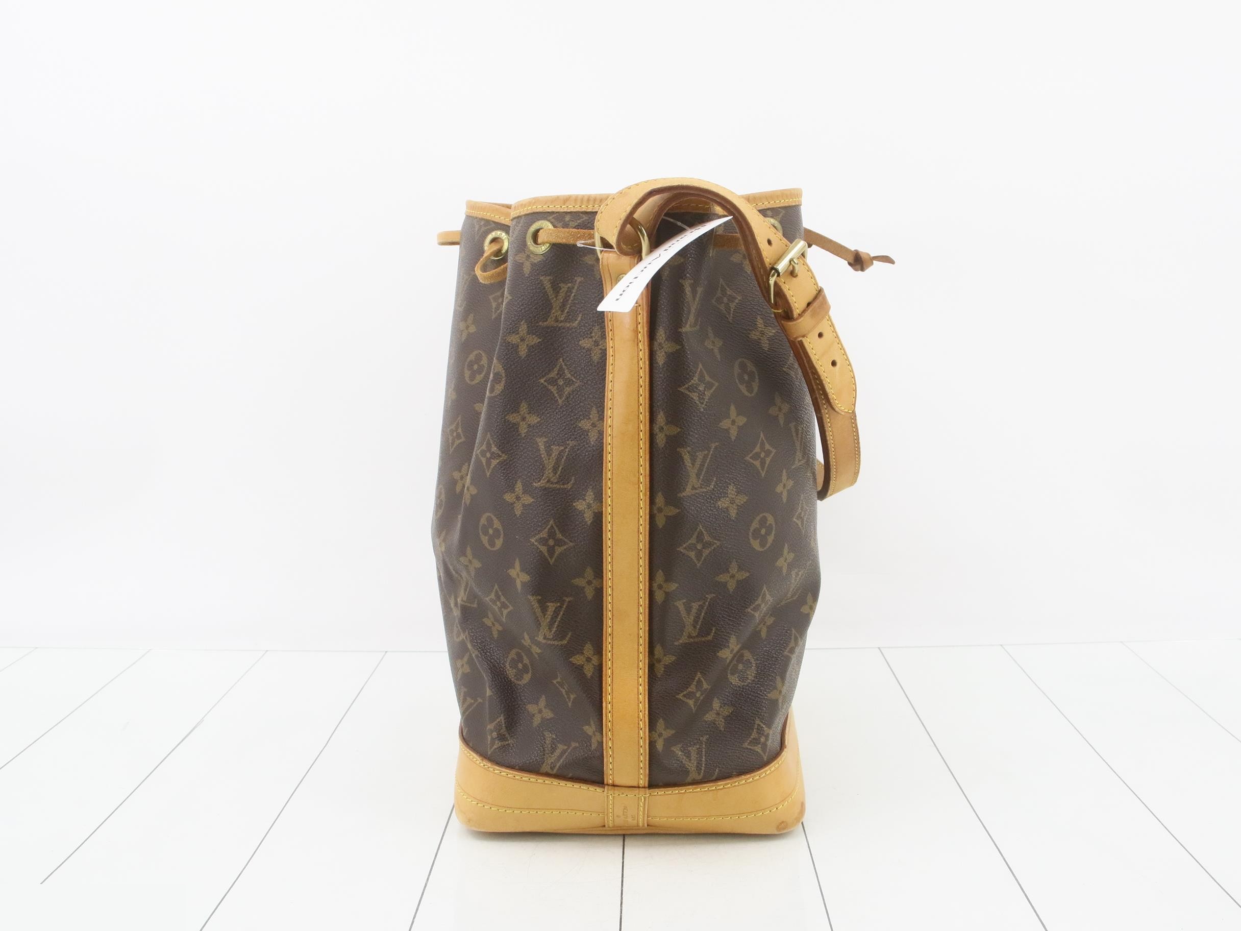 M42224 Noe Shoulder Bag — view 4