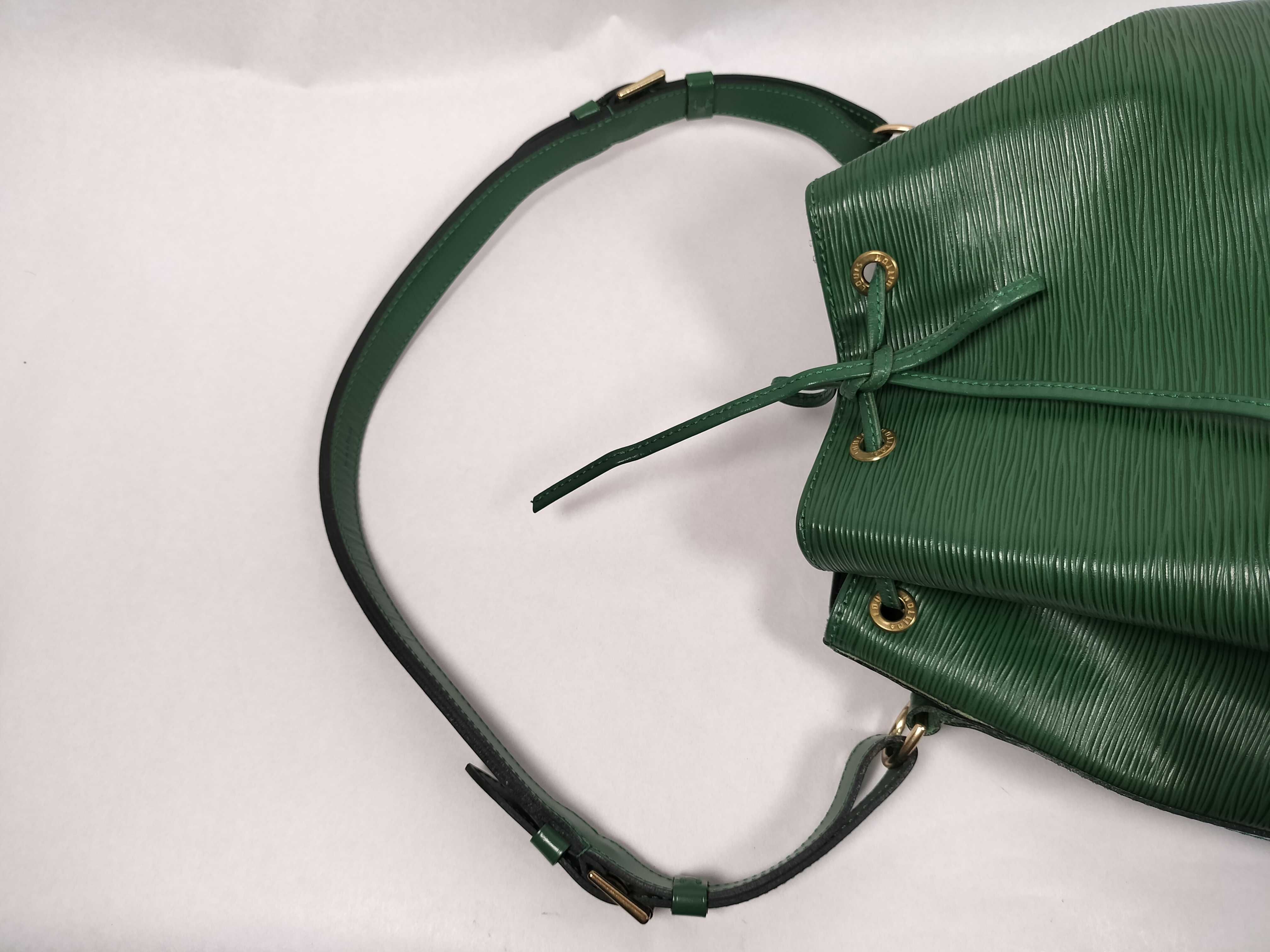Epi Noe M44004 VI0992 Green Shoulder Bag — view 3