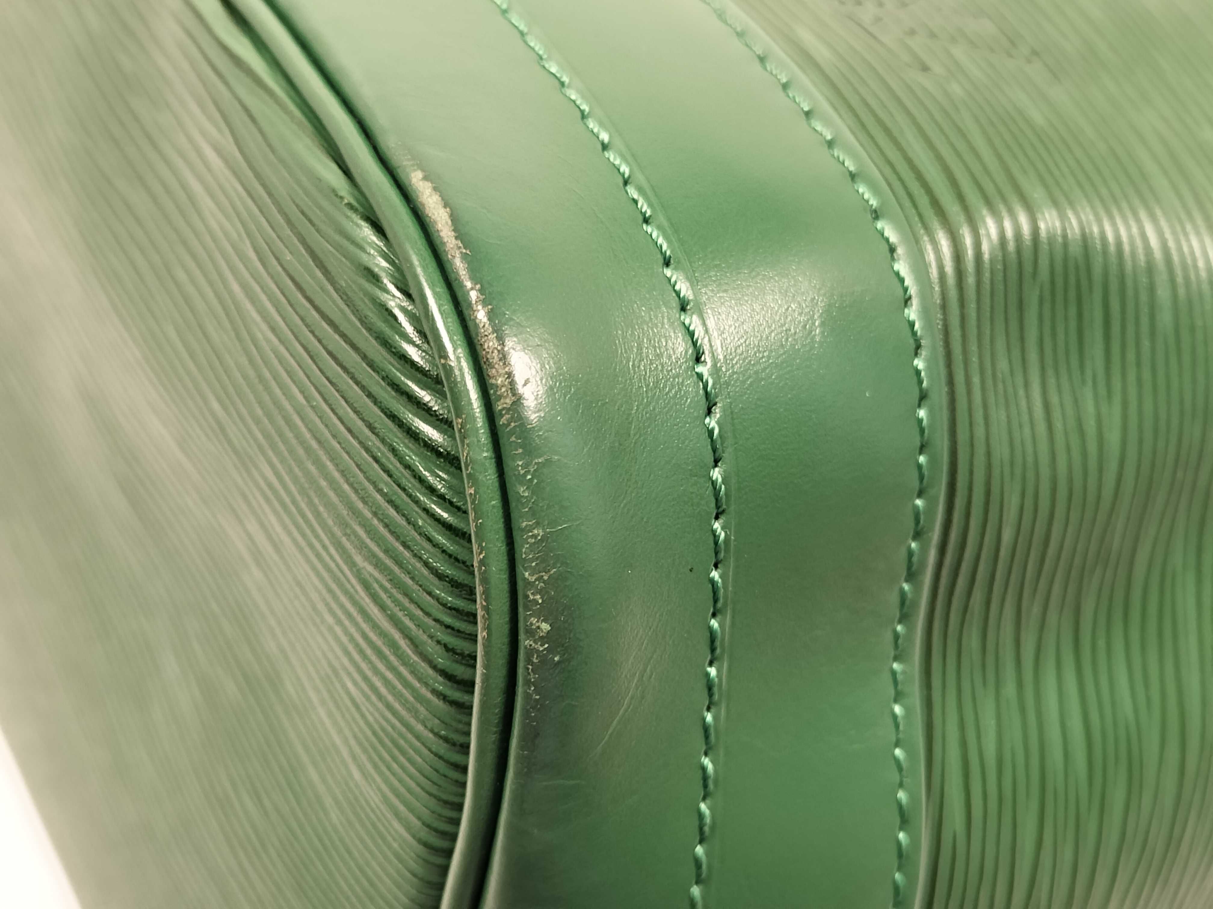 Epi Noe M44004 VI0992 Green Shoulder Bag — view 6