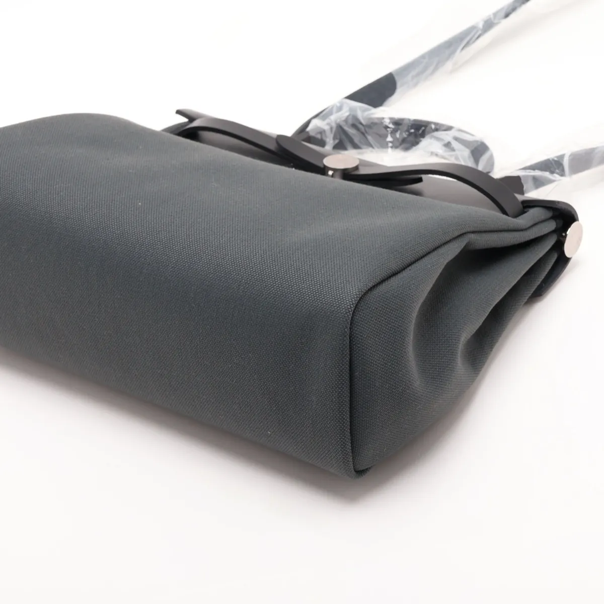 Herbag Zip PM Toile Military x Vache Hunter Black x Green Silver Hardware B: 2023 — view 3