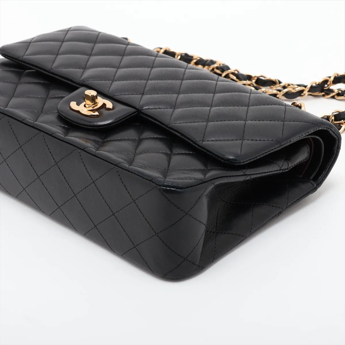 [Individually packaged] Chanel Matelassé 25 Lambskin Double Flap Double Chain Bag, Black with Gold Hardware, 16003877, Serial Number 16, Series A01112 — view 3