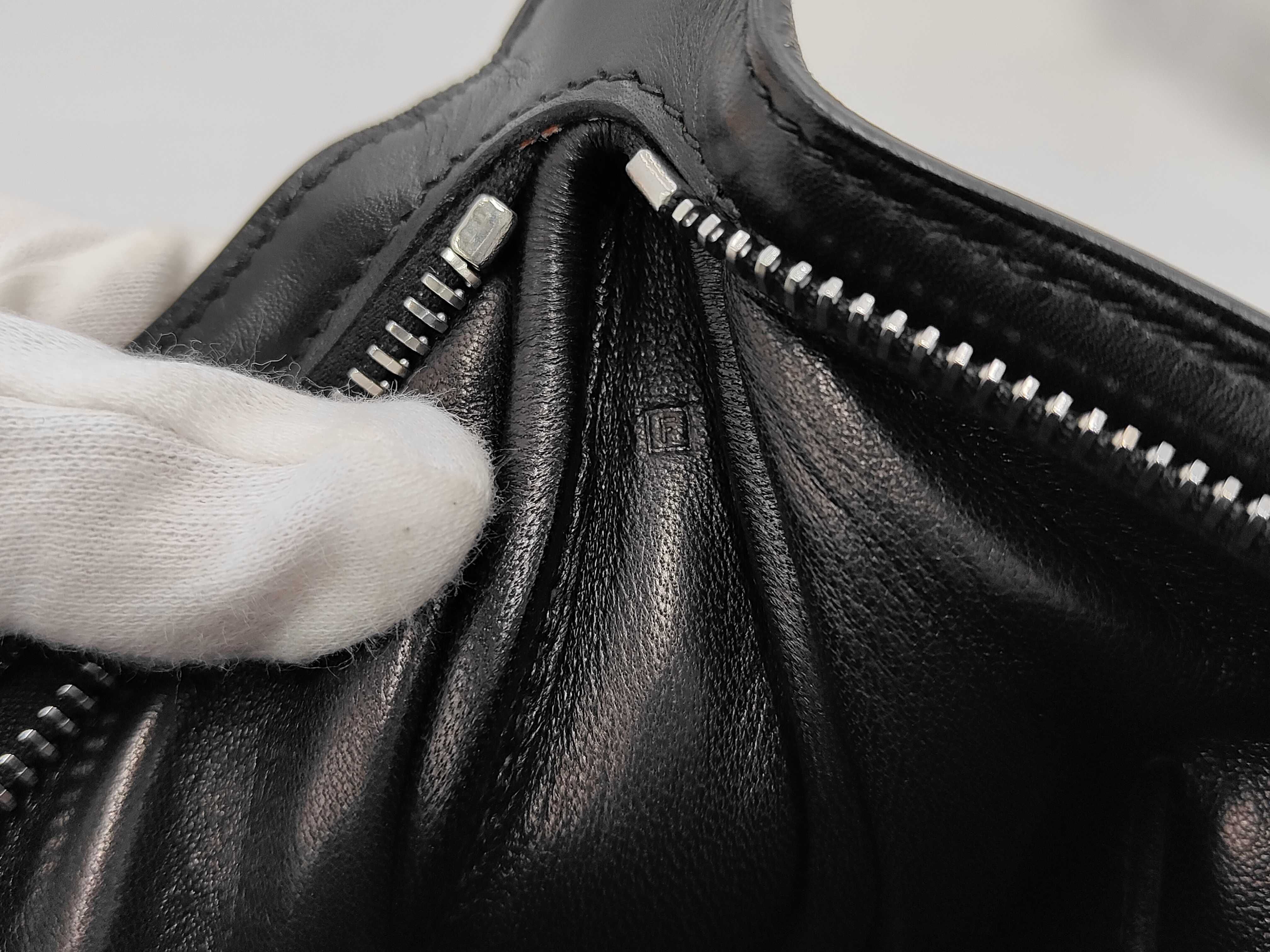 Caporal Black F Stamp Tote Bag — view 10