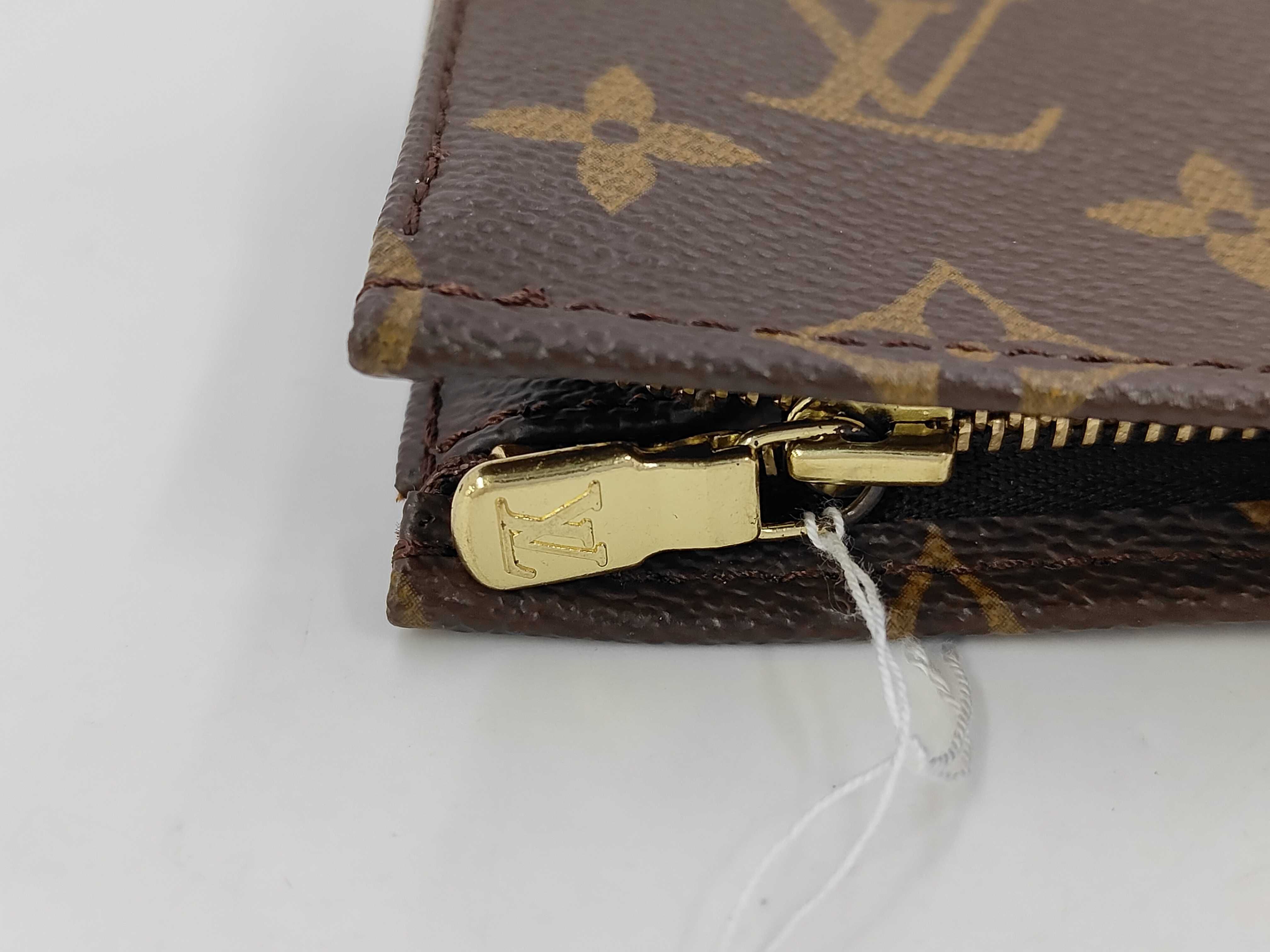 LV pouch — view 3