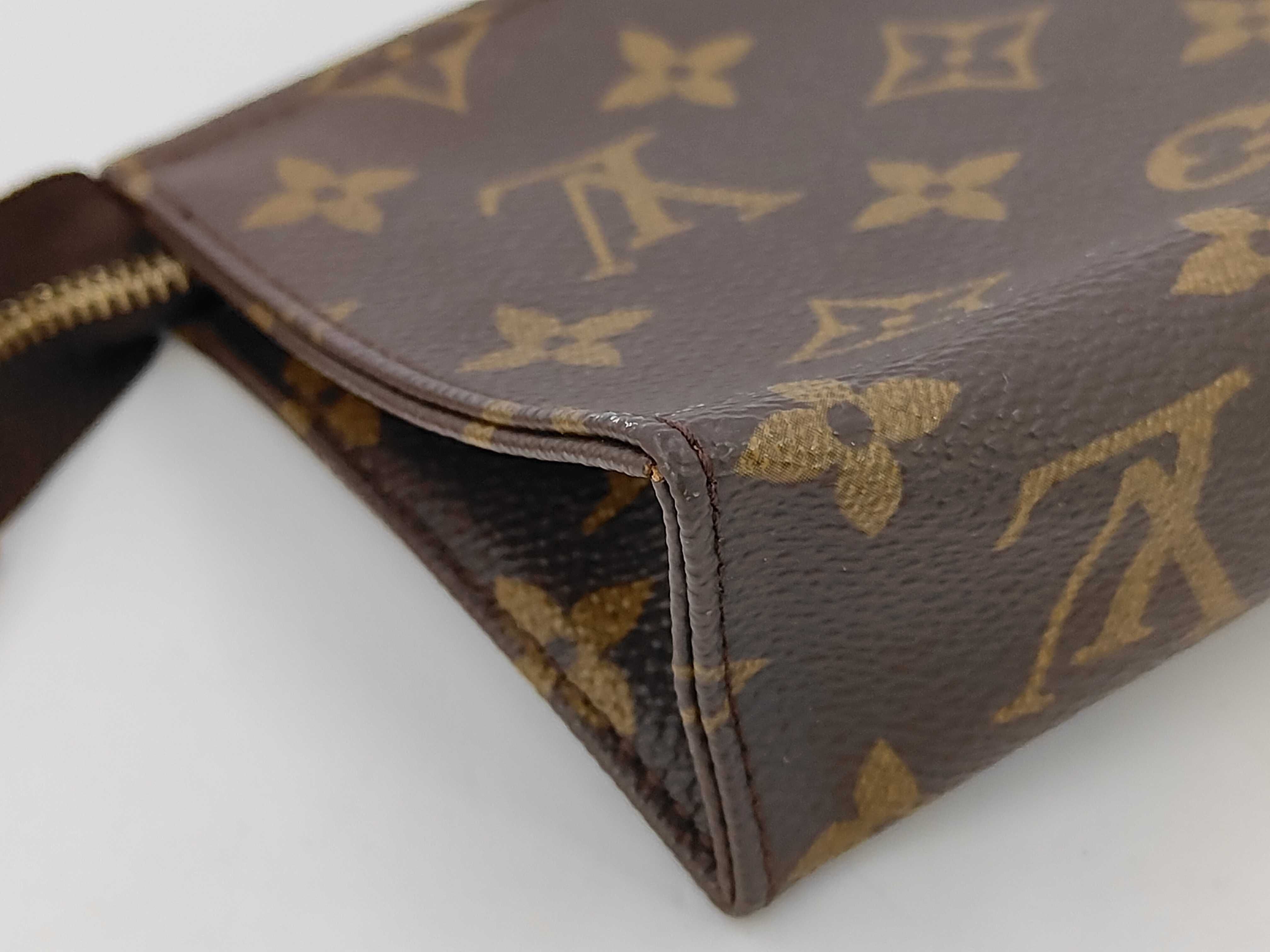 LV pouch — view 5