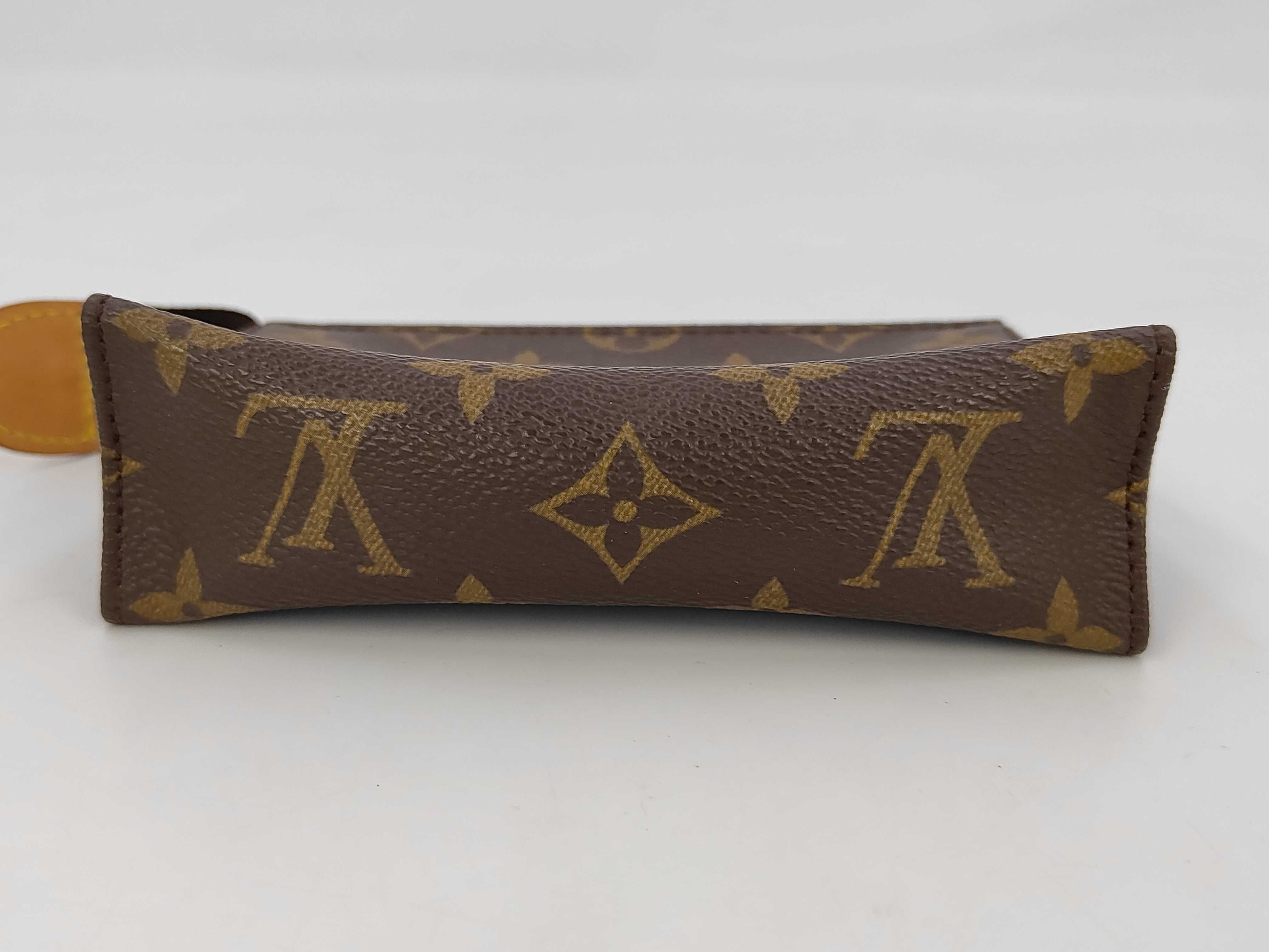 LV pouch — view 6