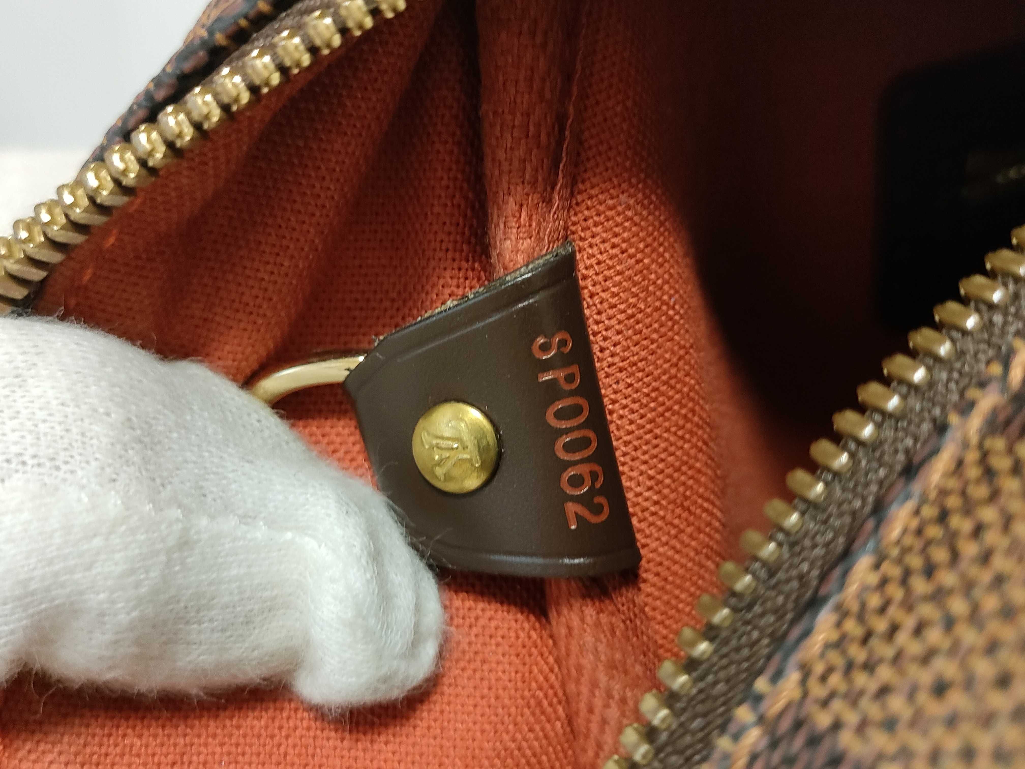 Damier Louis Vuitton Nolita Handbag — view 13