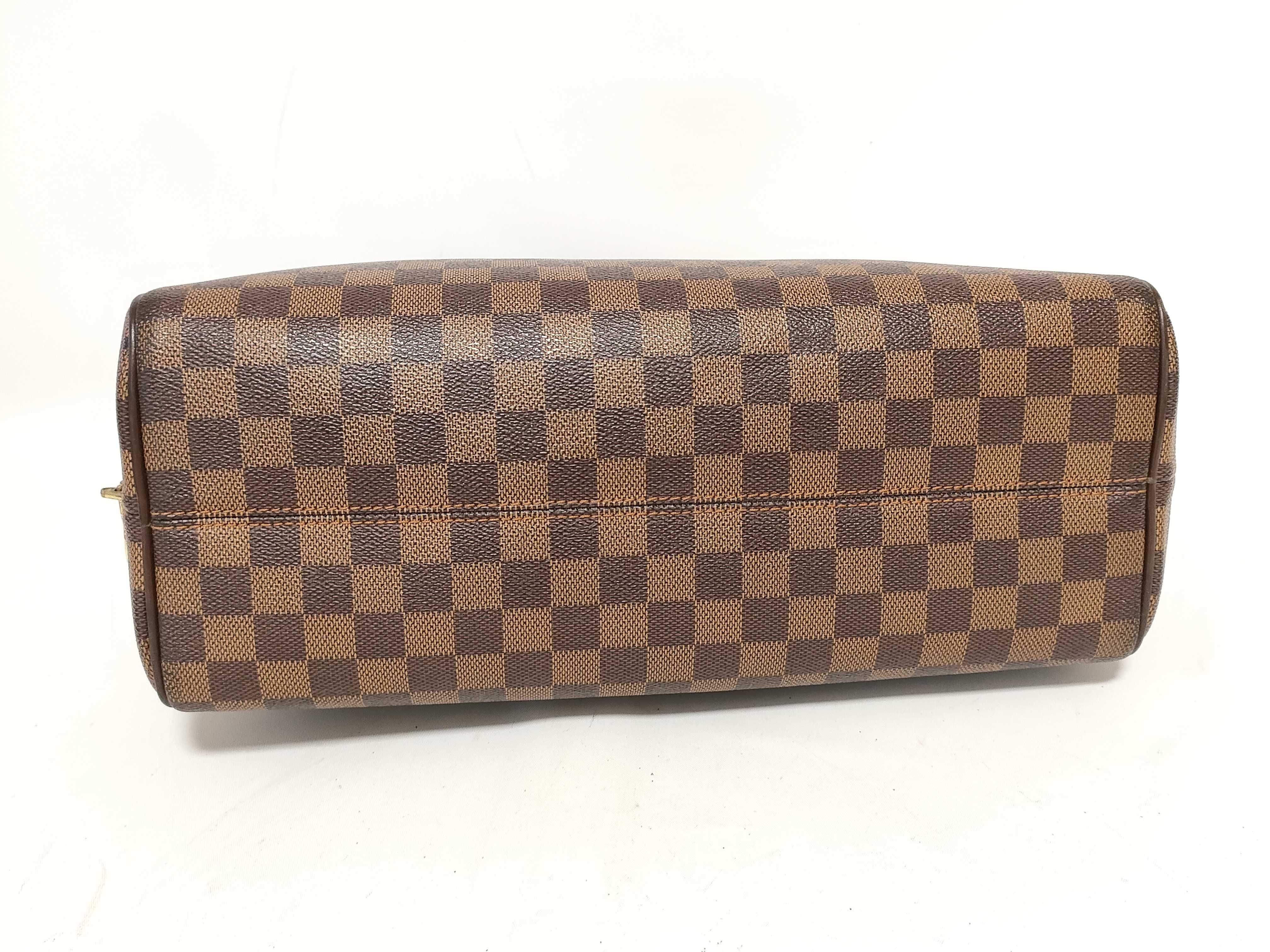 Damier Louis Vuitton Nolita Handbag — view 8