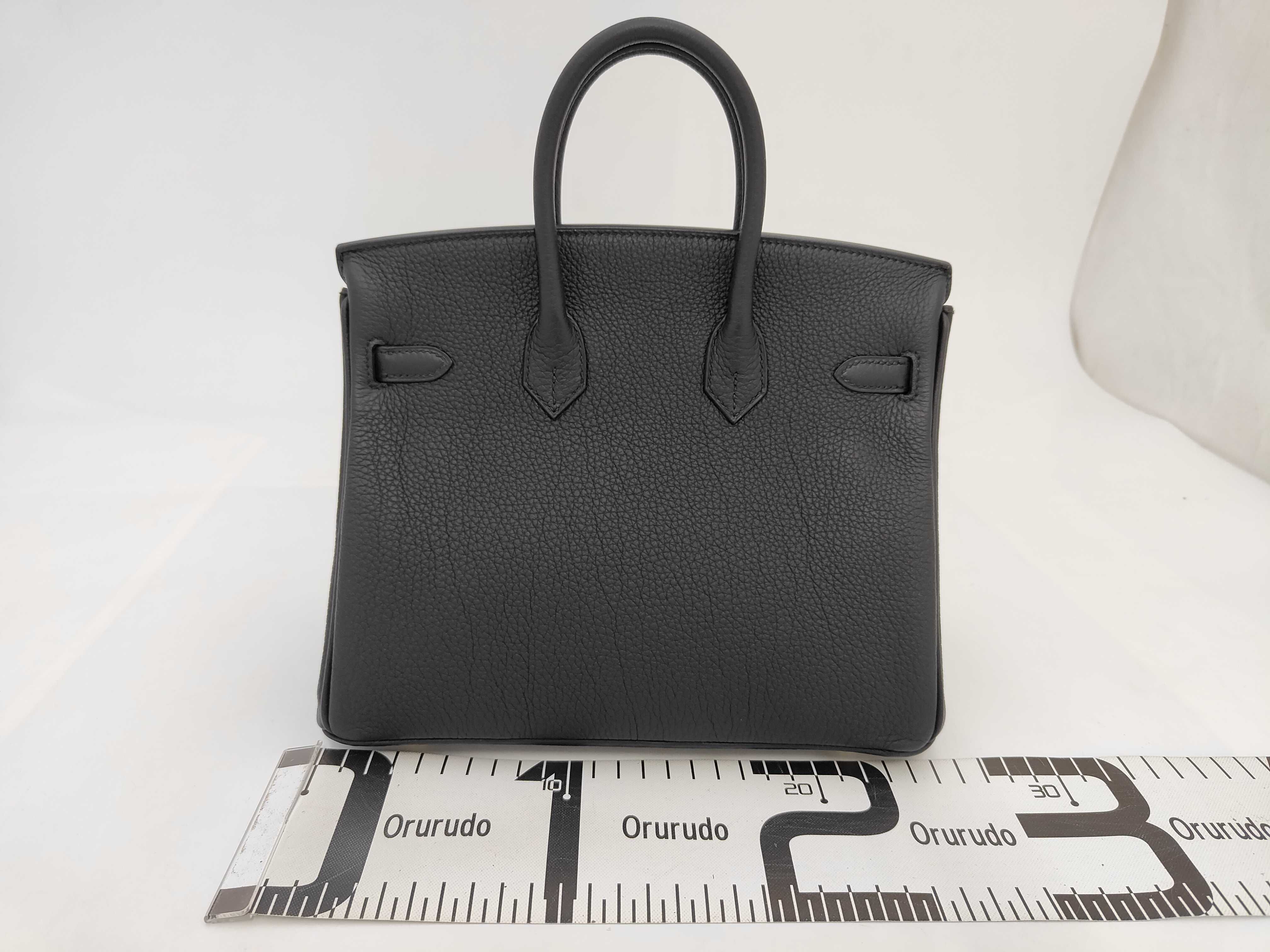 Birkin 25 Togo Leather, Black (Noir), Gold Hardware, Gold Stamp, Handbag — view 2