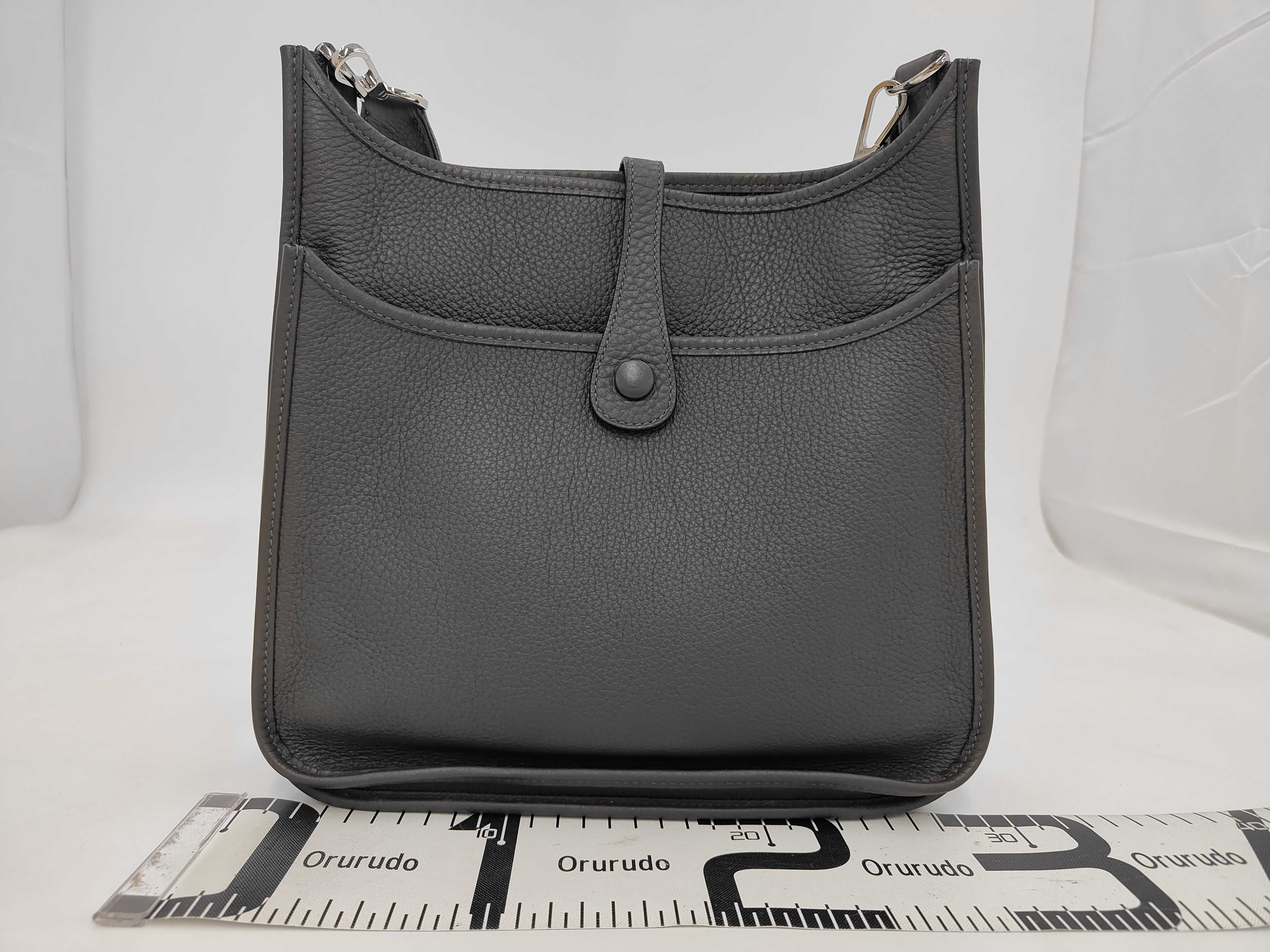 Evelyne GM Grey Shoulder Bag G — view 2