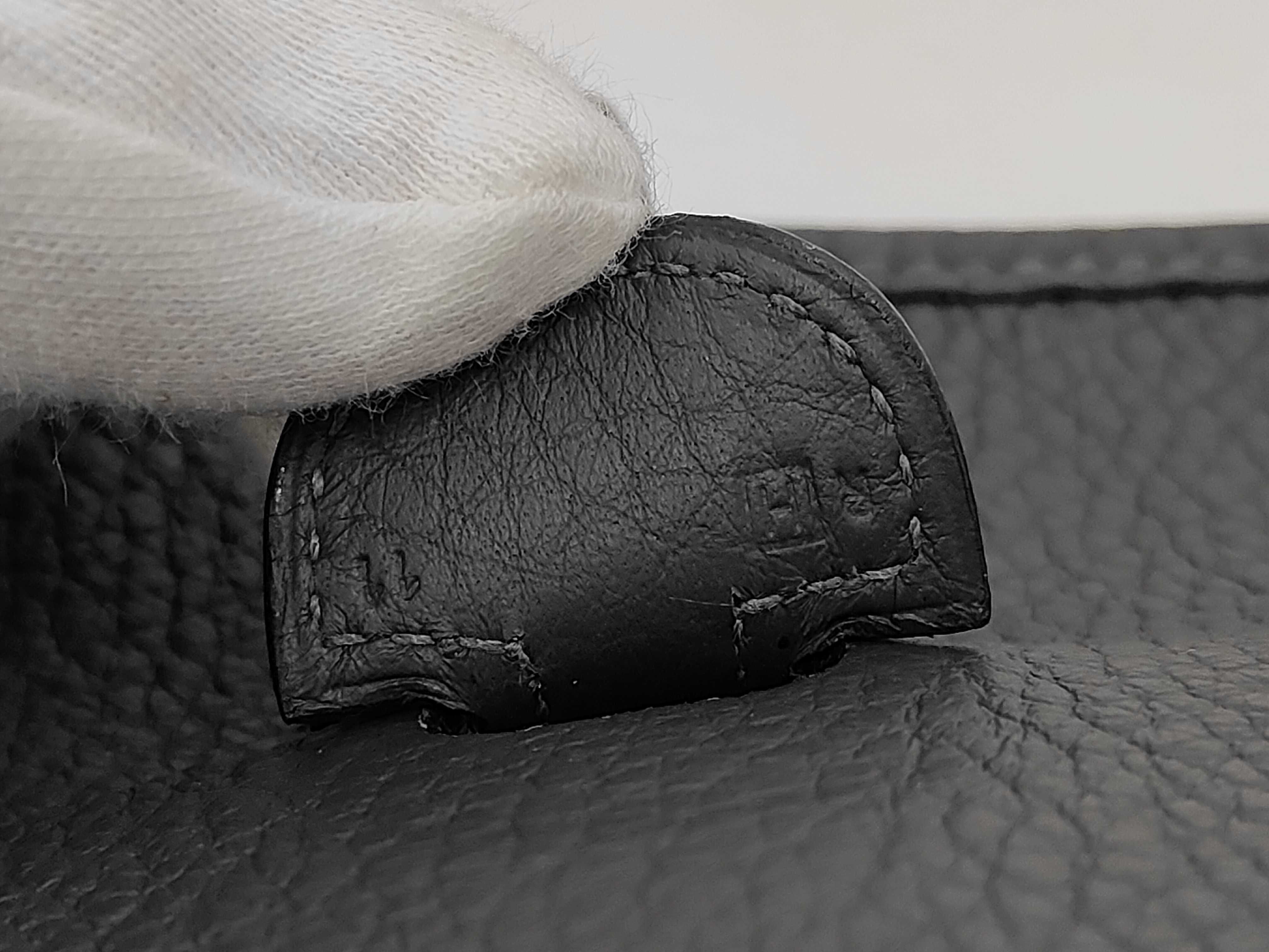 Evelyne GM Grey Shoulder Bag G — view 8
