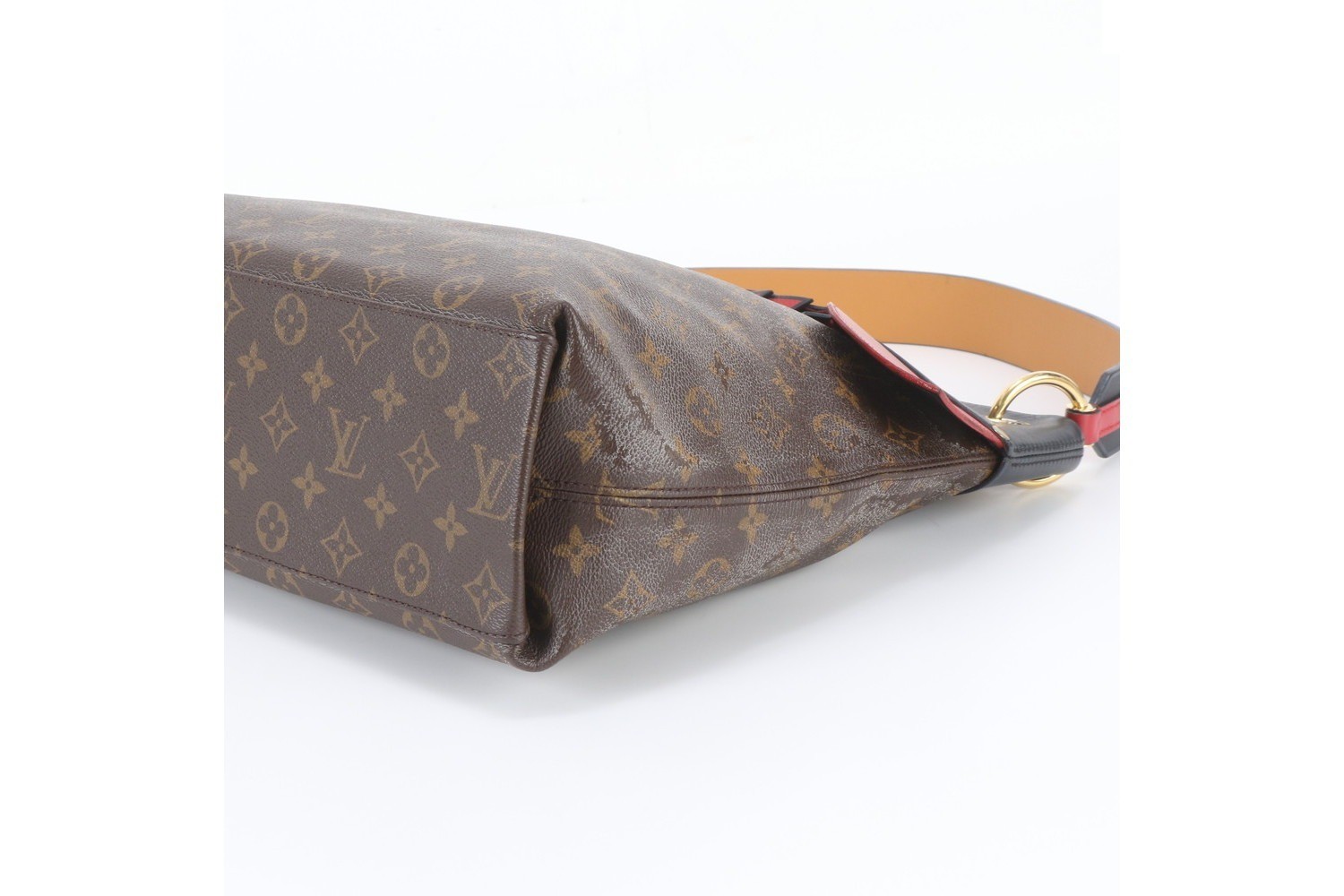 Monogram Tuileries Hobo M43154 Leather Shoulder Bag — view 4