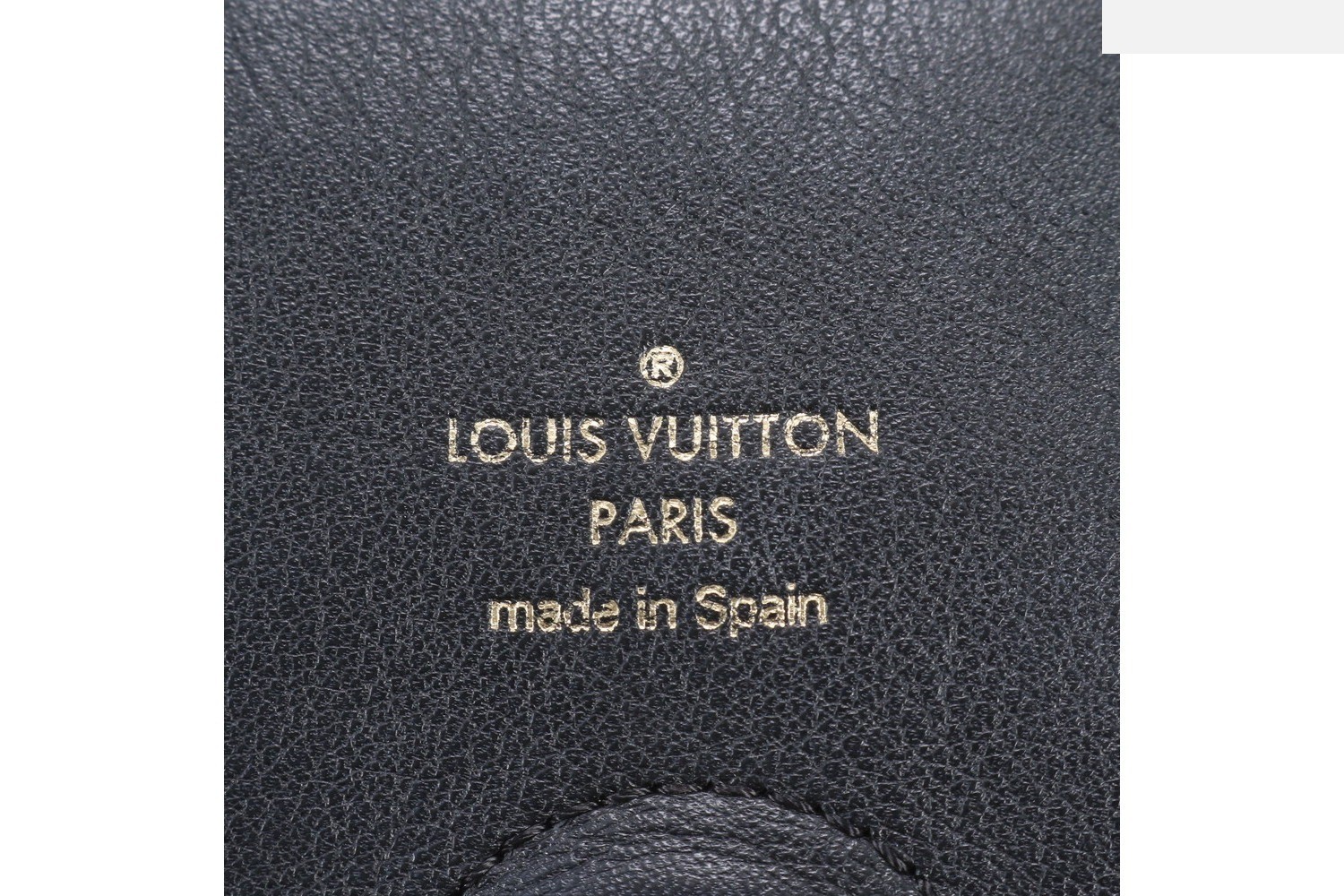 Monogram Tuileries Hobo M43154 Leather Shoulder Bag — view 8