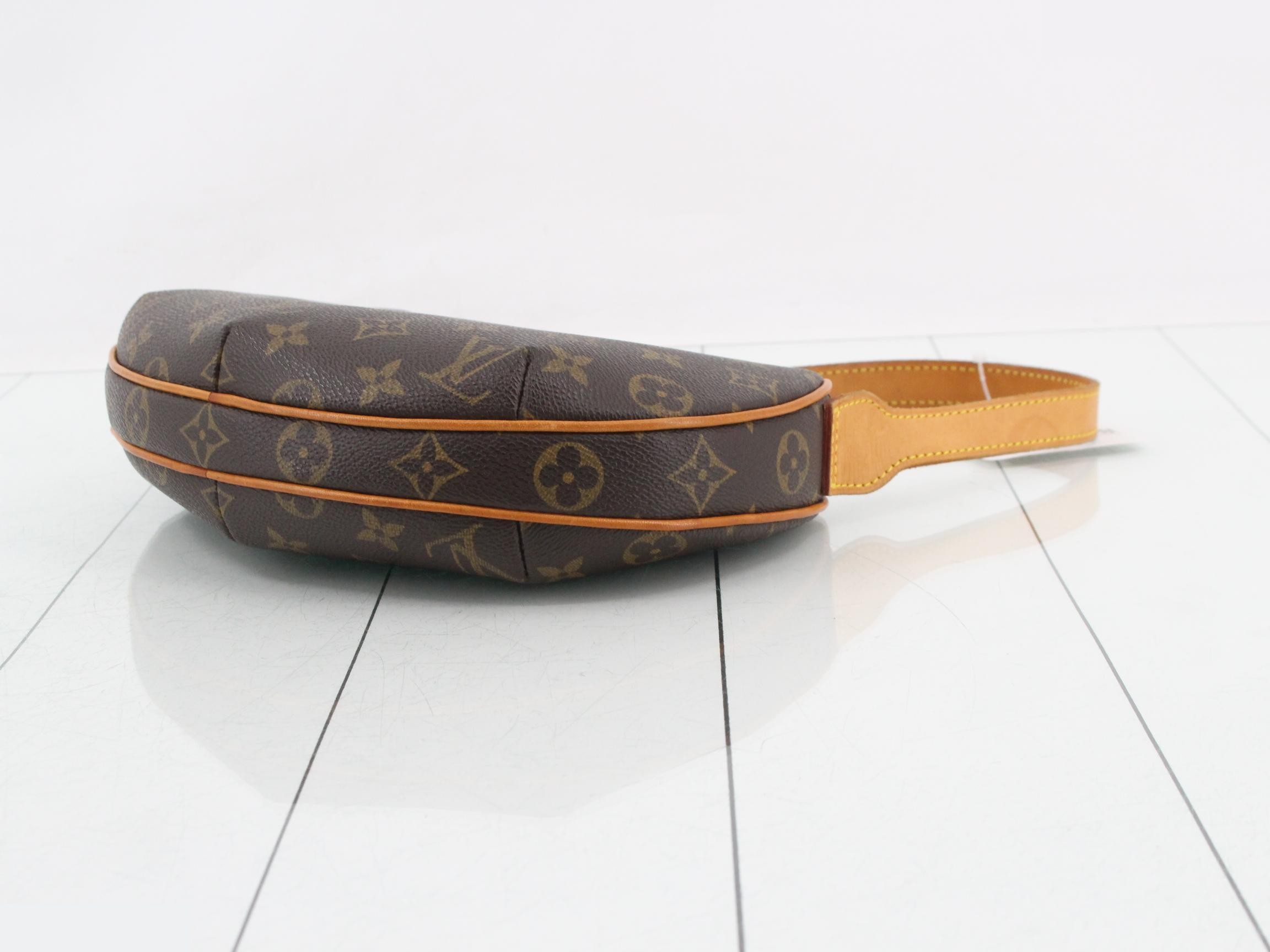 M51510 Croissant Pochette — view 6