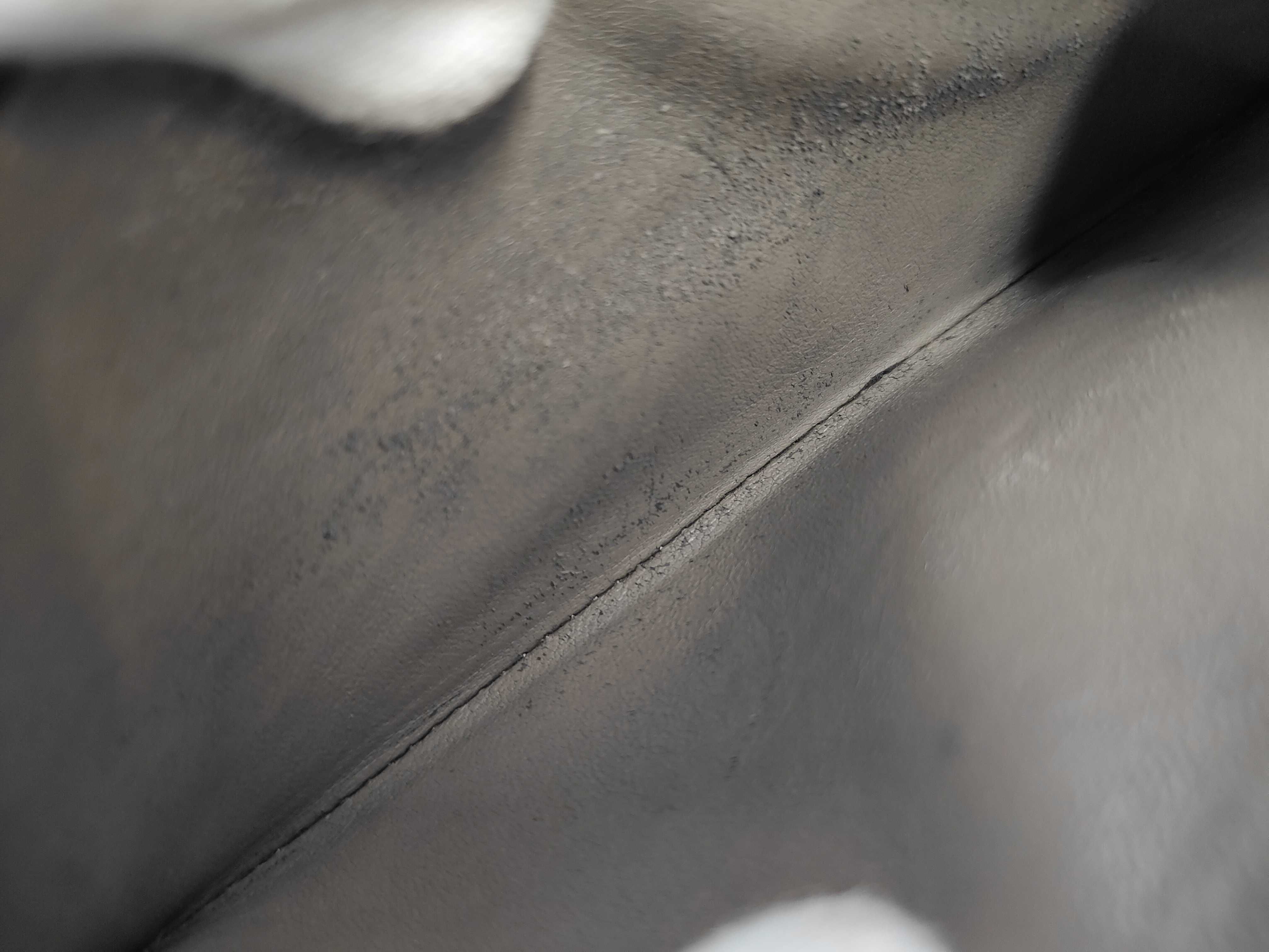 Peekaboo Leather Long Wallet — view 5