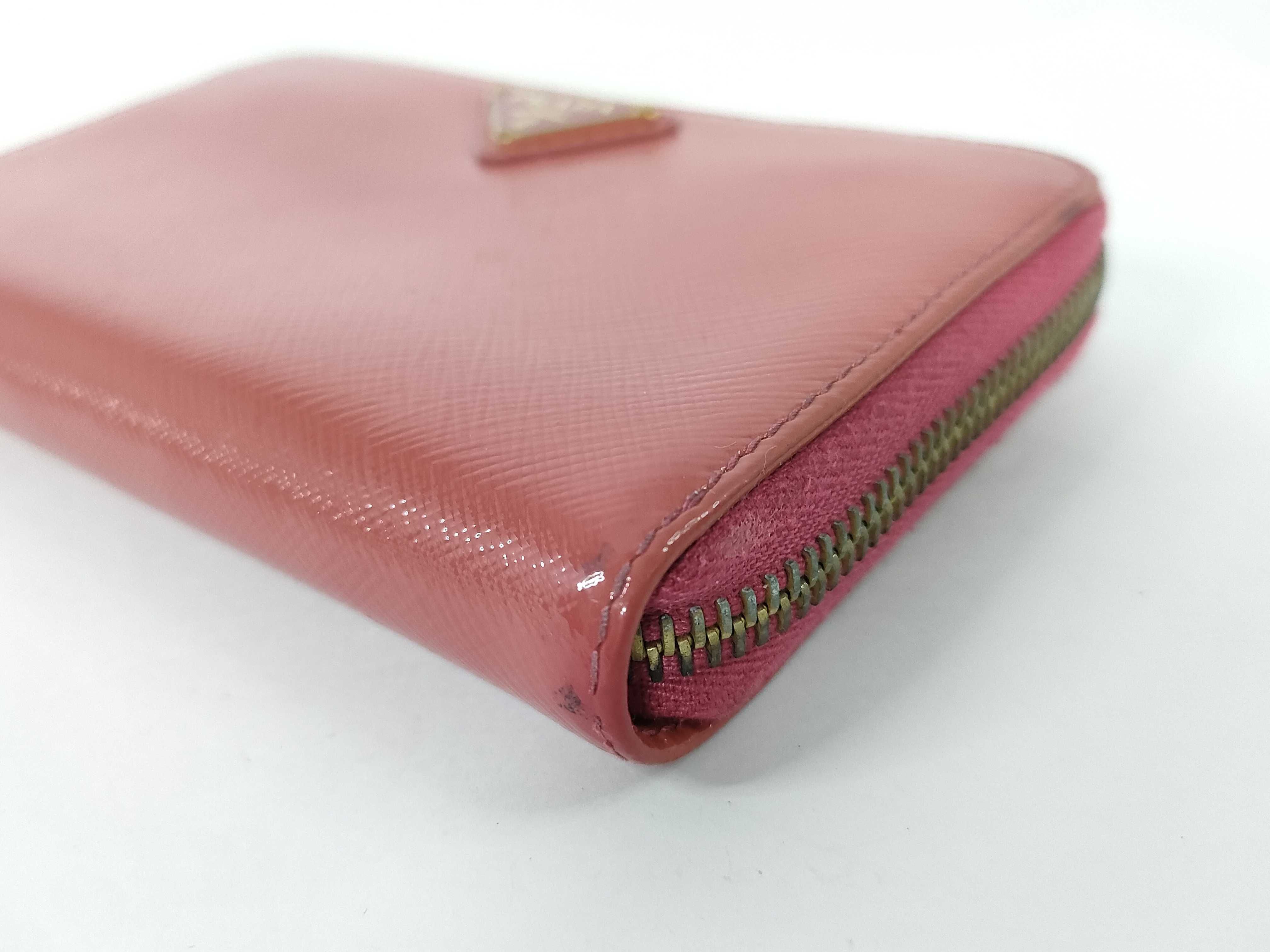 wallet — view 3