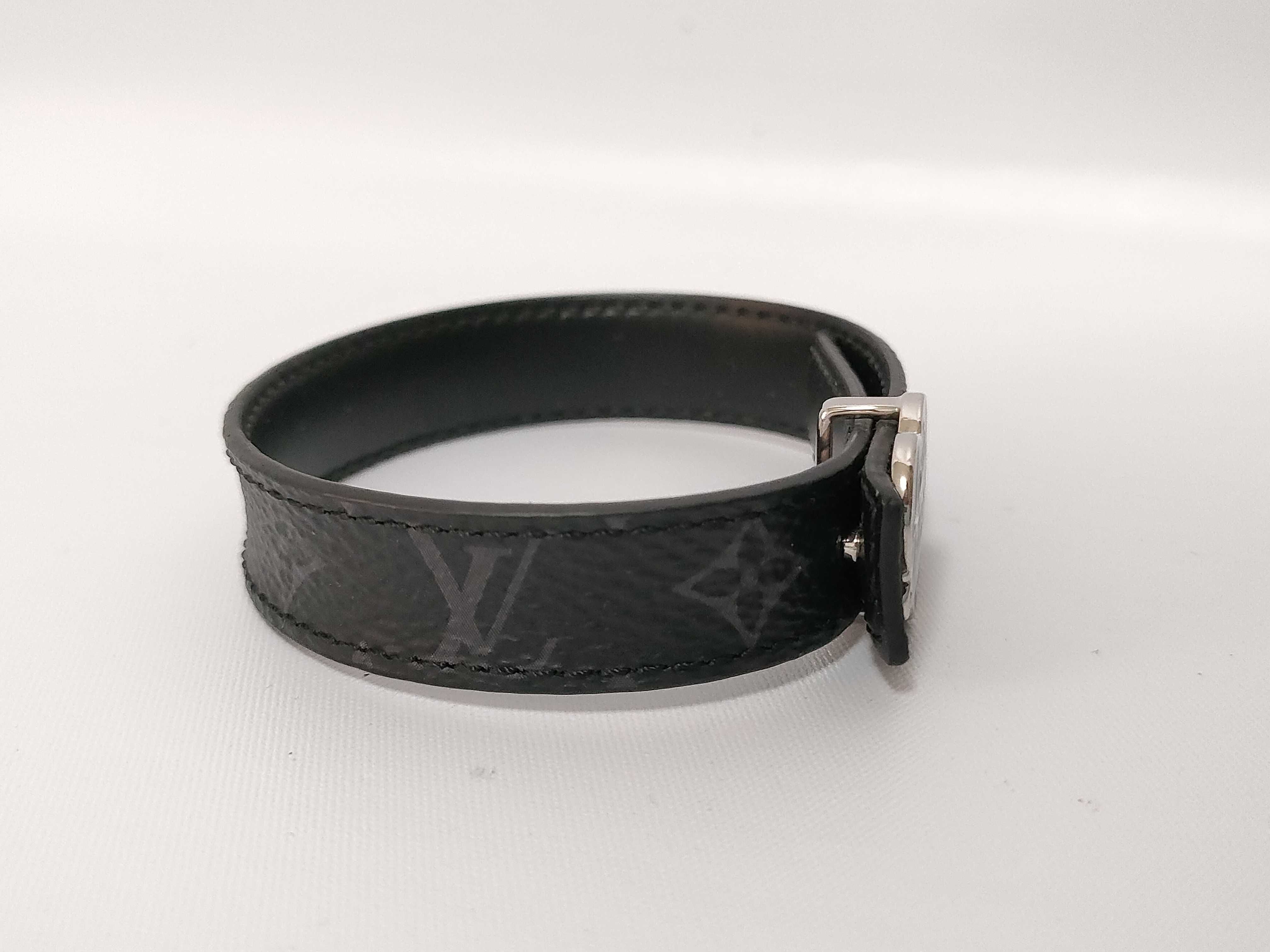 LV NIGO Collaboration LV Heart Monogram Eclipse Reversible Bracelet M8041 BC4221 Bracelet/Bangle — view 3