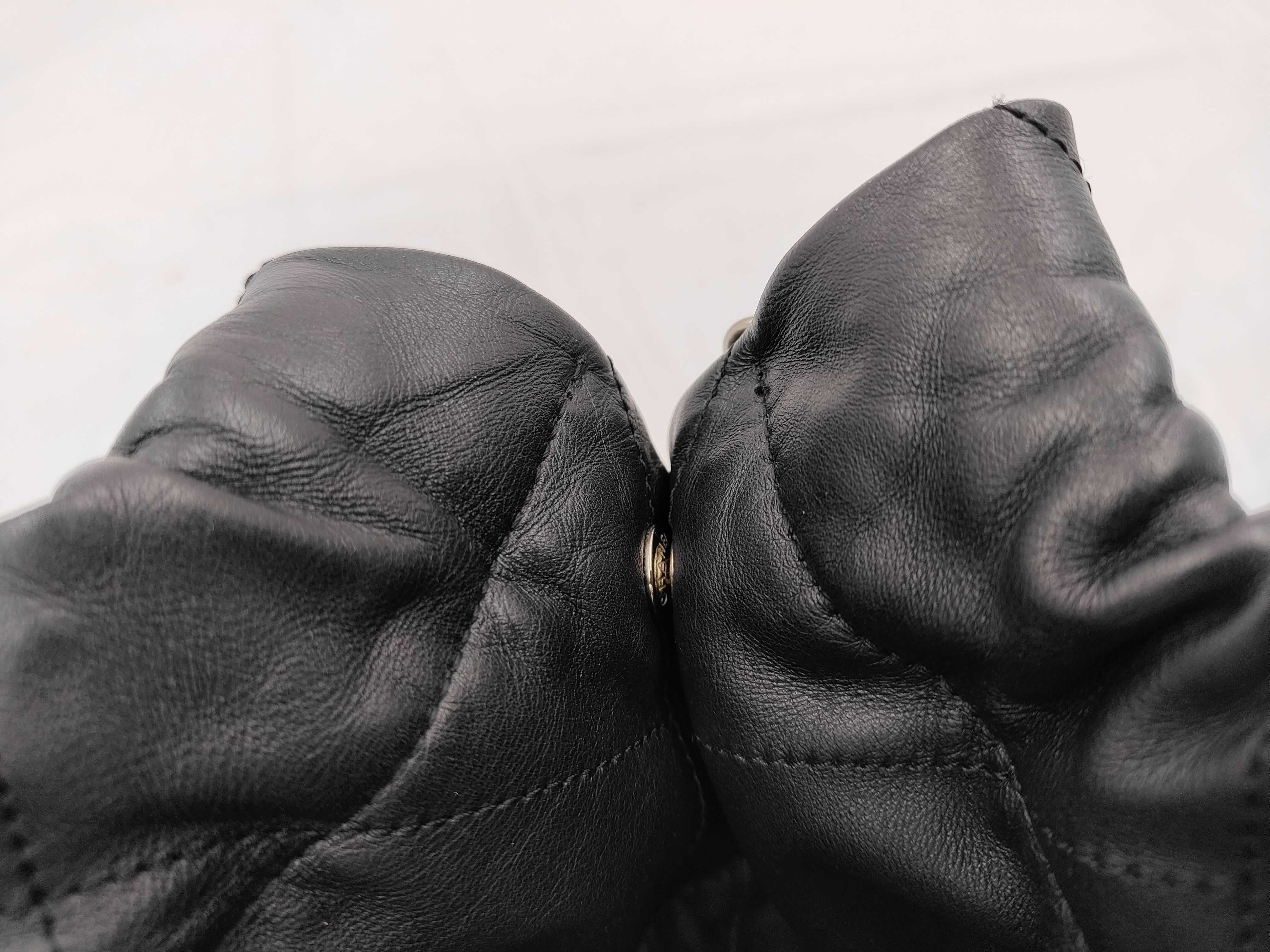 22 Small Random Serial Number Calfskin Black SV Shoulder Bag — view 7