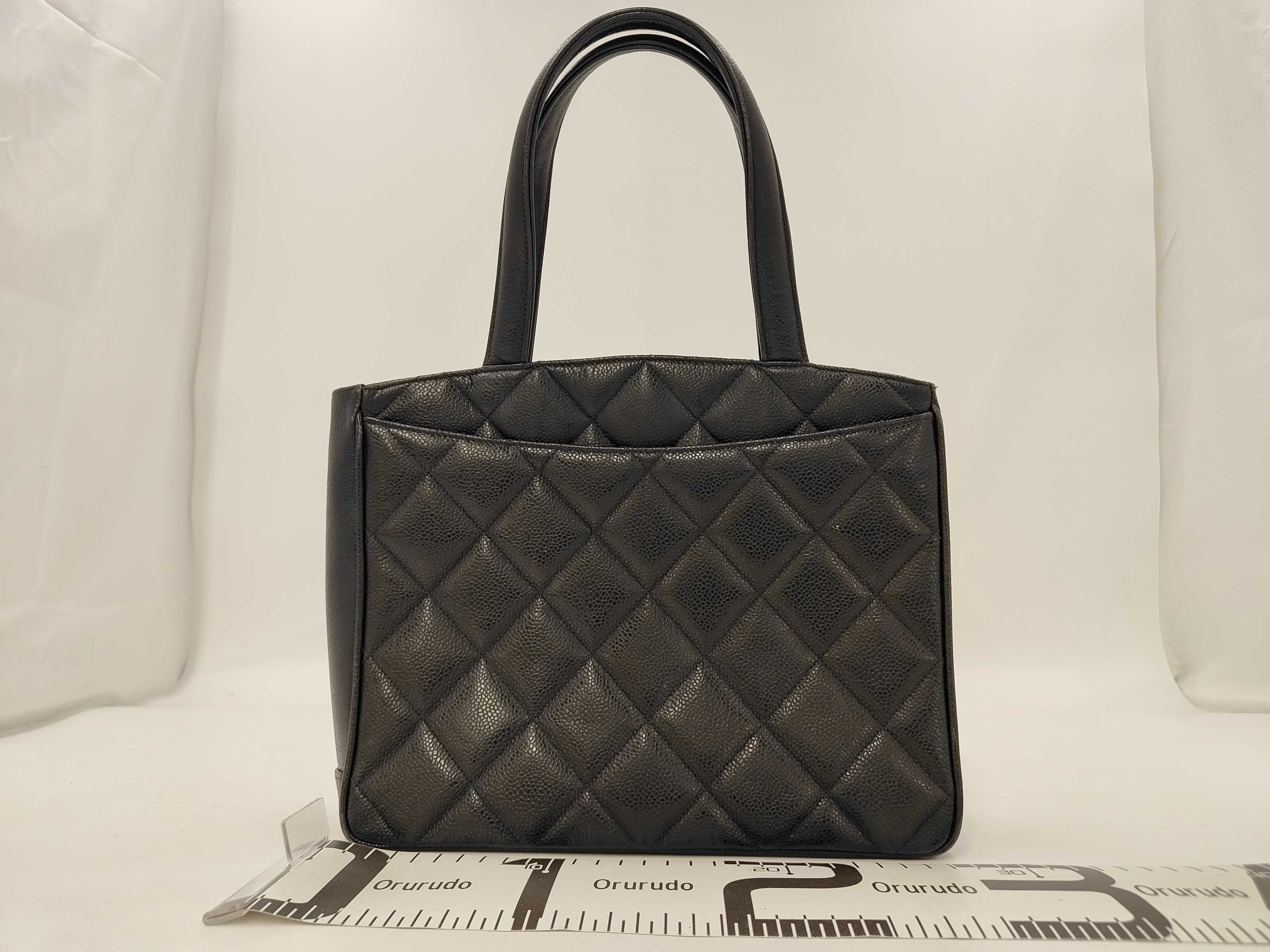 Caviar Skin Matelassé Turnlock Coco Mark Handbag Tote Bag — view 2