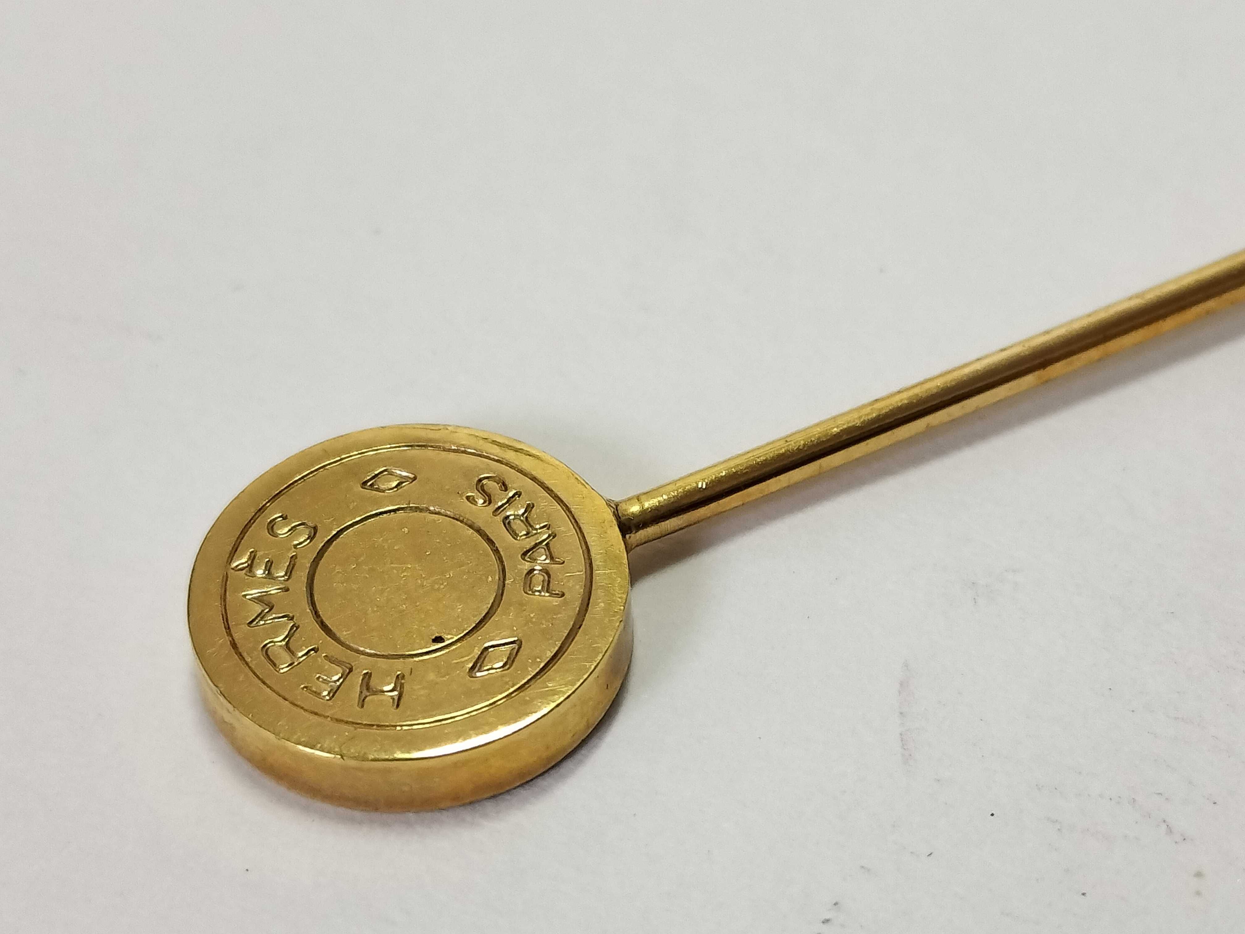 pin brooch — view 9