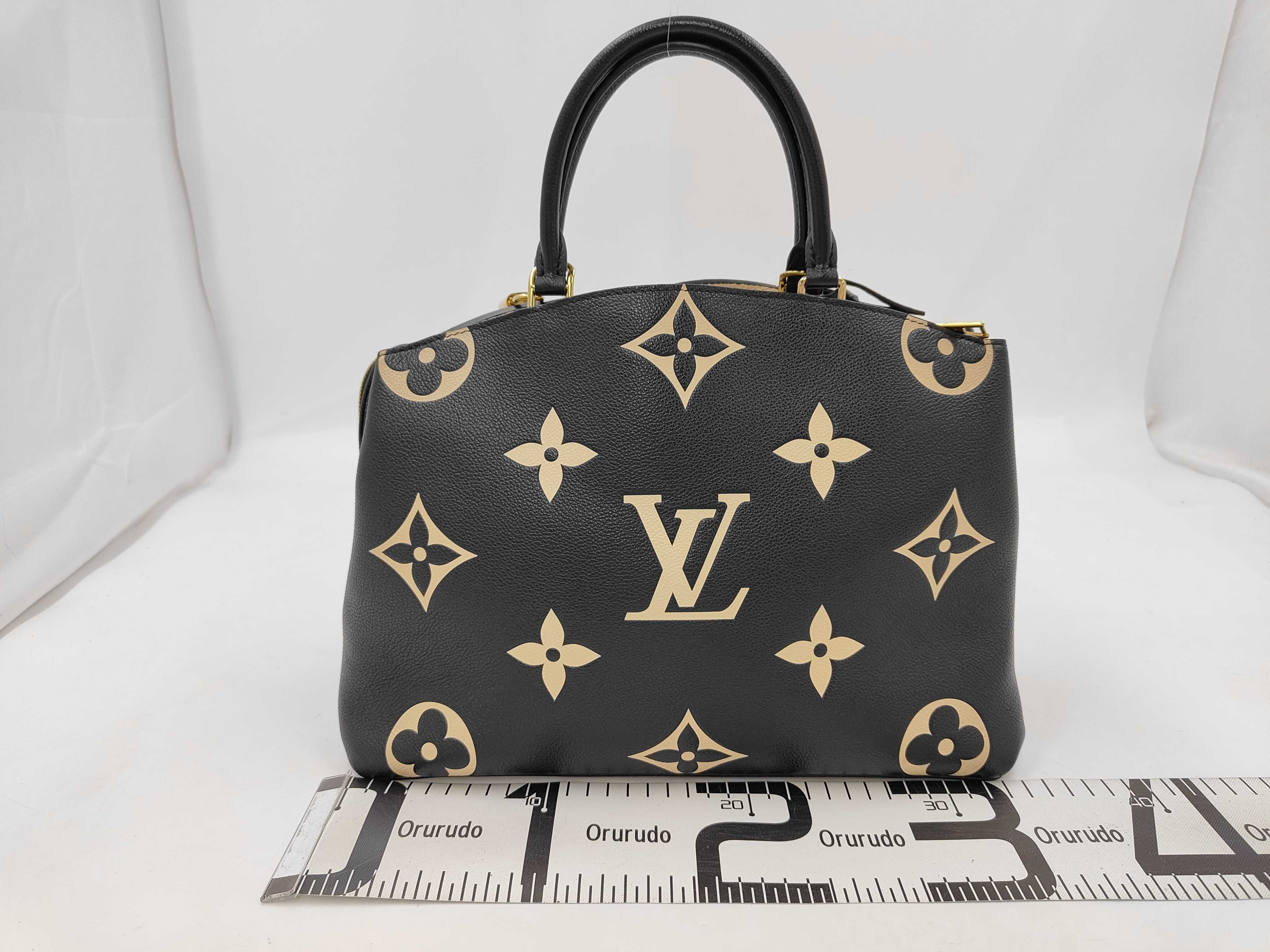Montaigne Shoulder Bag Handbag — view 2