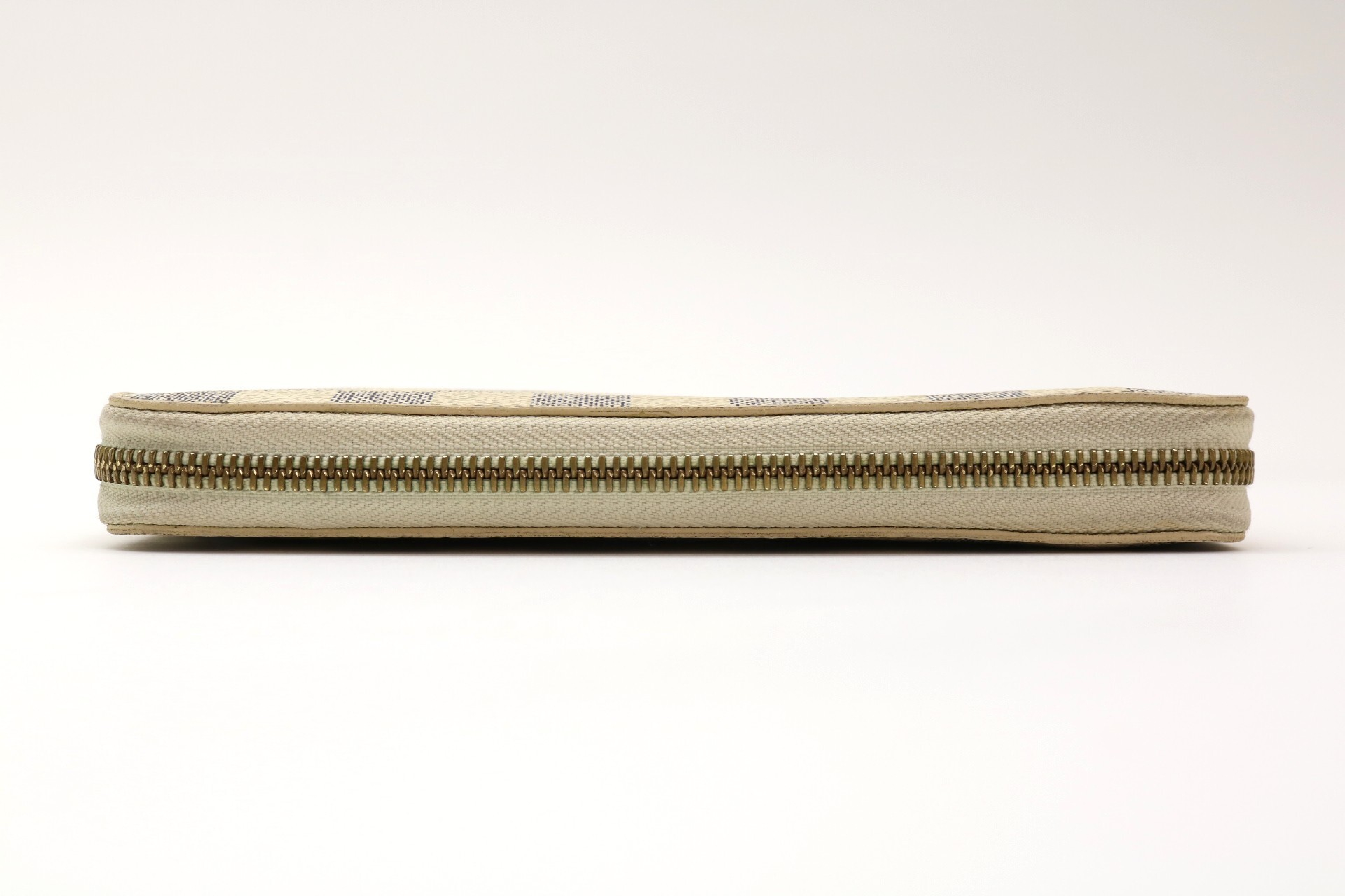 Damier Azur Zippy Wallet — view 6