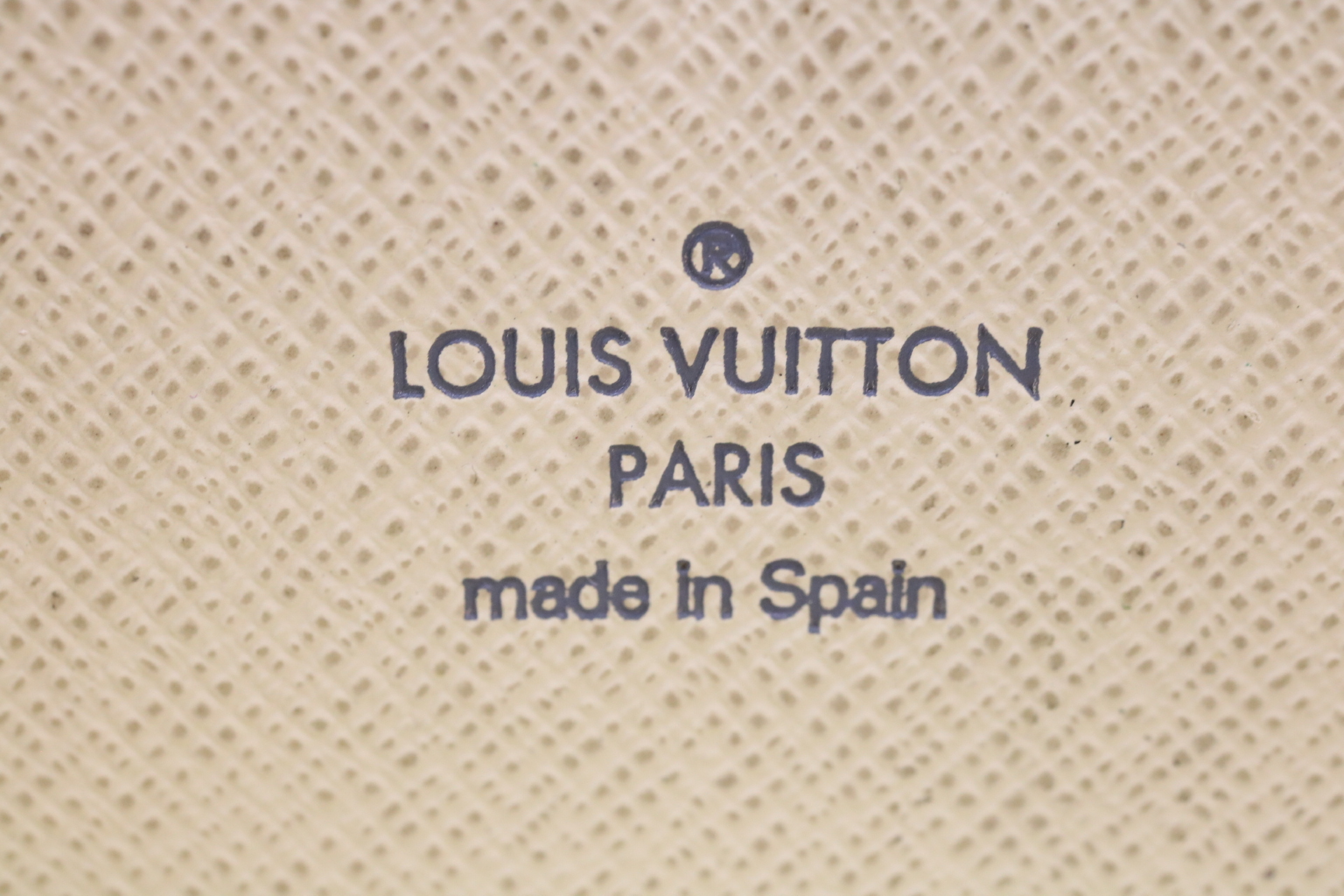 Damier Azur Zippy Wallet — view 8